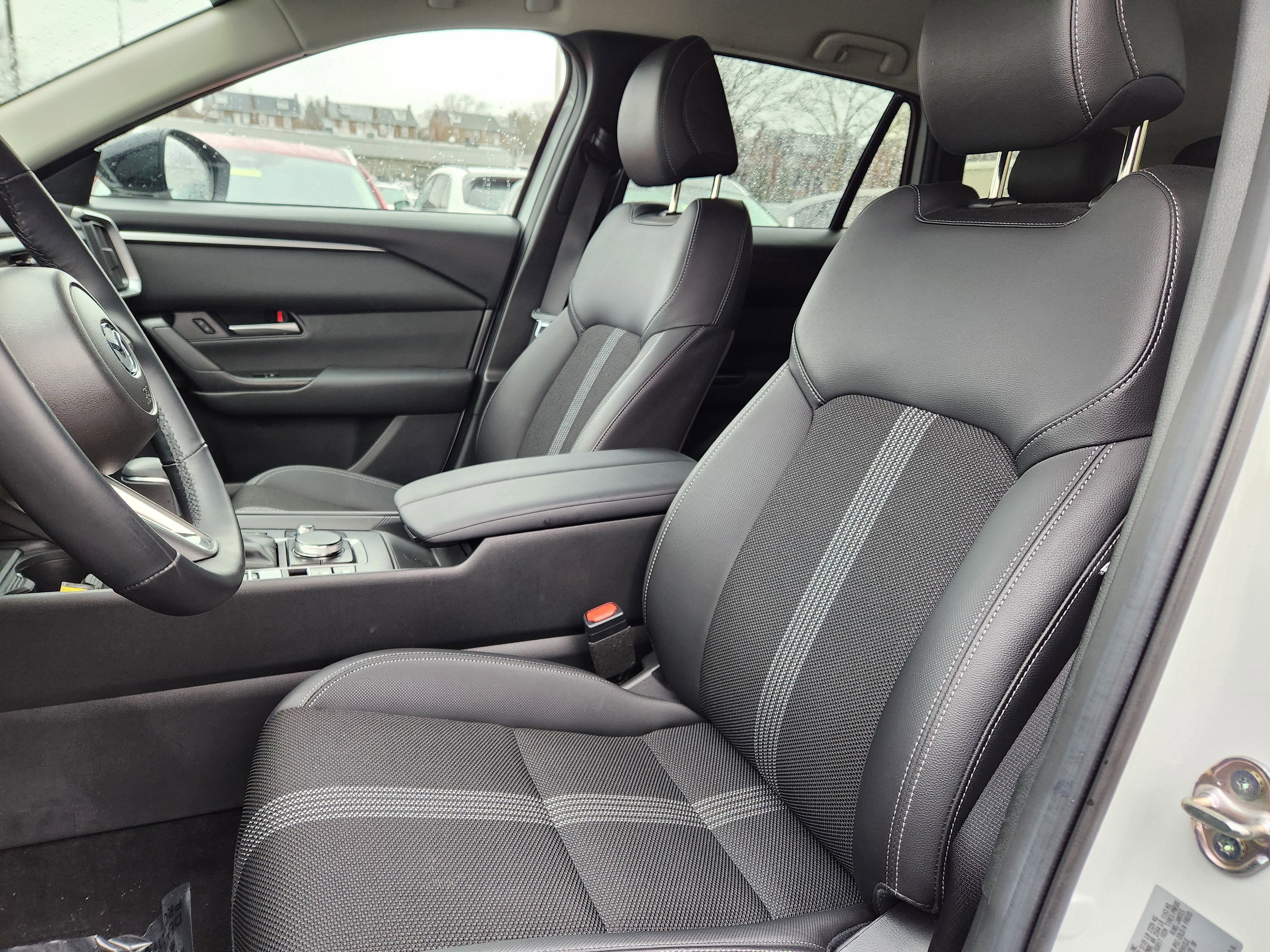 2025 Mazda Mazda CX-50 Hybrid Preferred Package