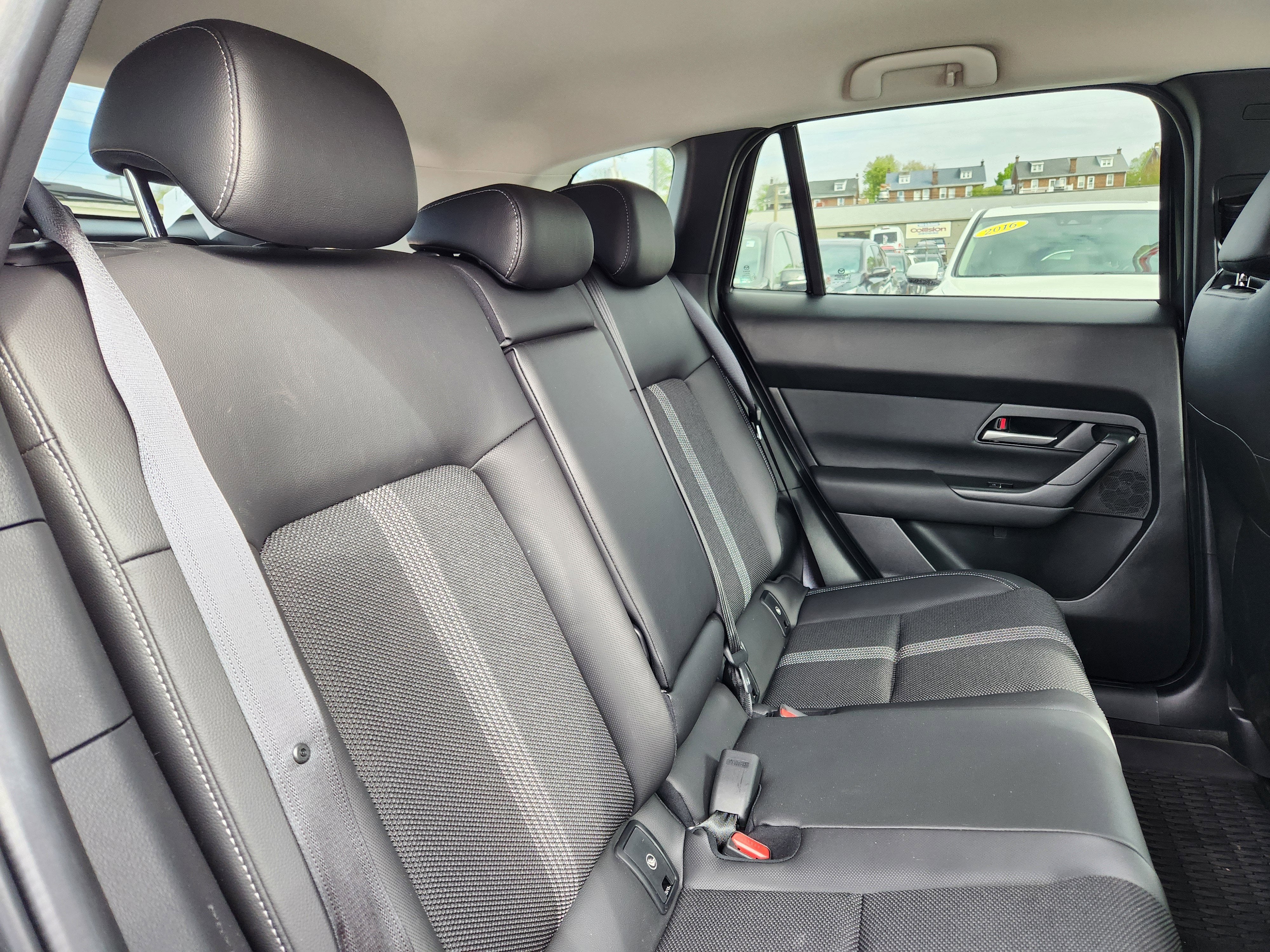 2025 Mazda Mazda CX-50 Hybrid Preferred Package