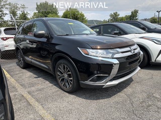 2016 Mitsubishi Outlander ES