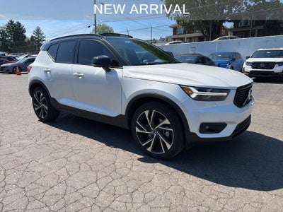 2021 Volvo XC40 R-Design
