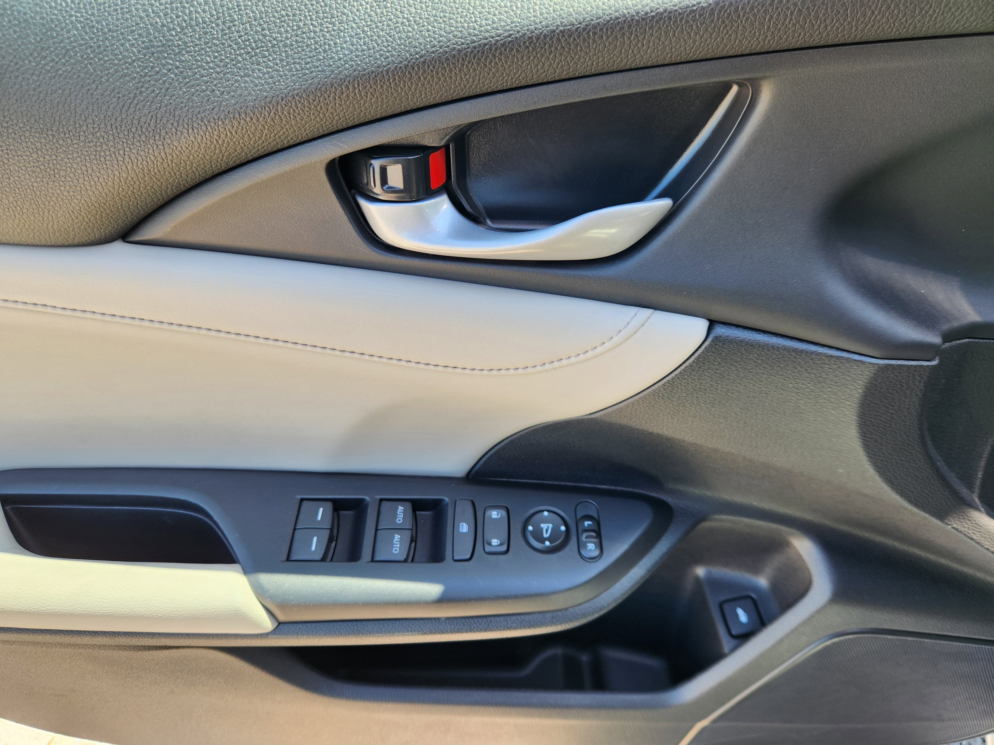 2019 Honda Insight Touring