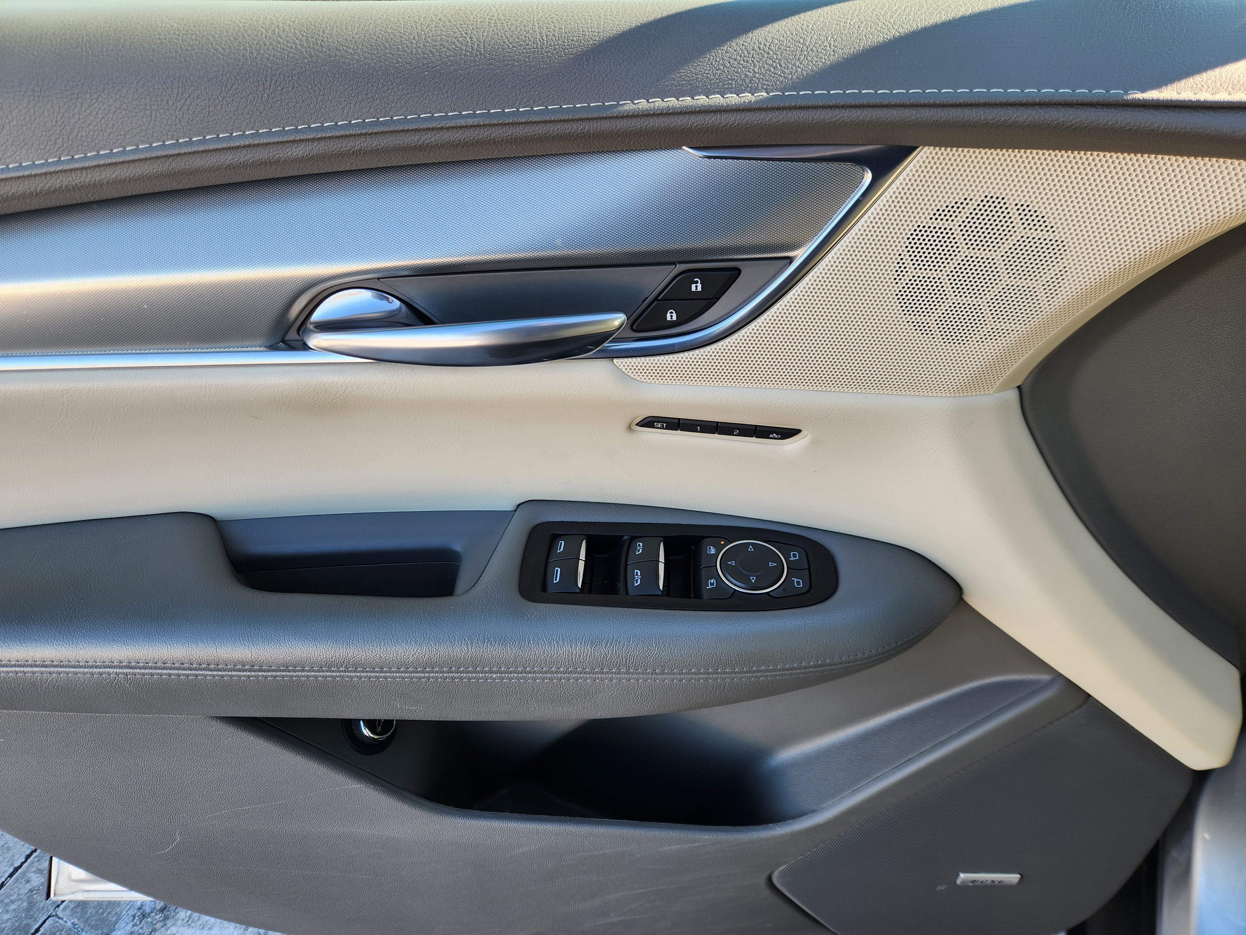 2017 Cadillac XT5 Luxury AWD