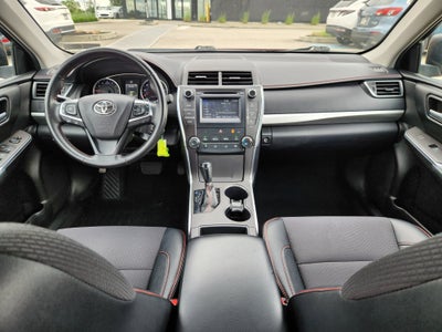 2016 Toyota Camry SE