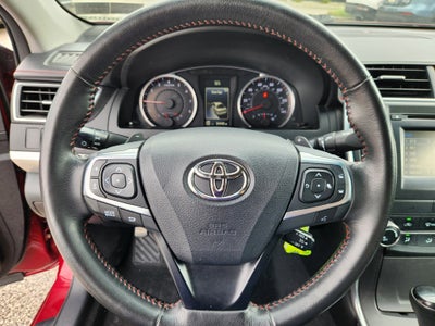 2016 Toyota Camry SE