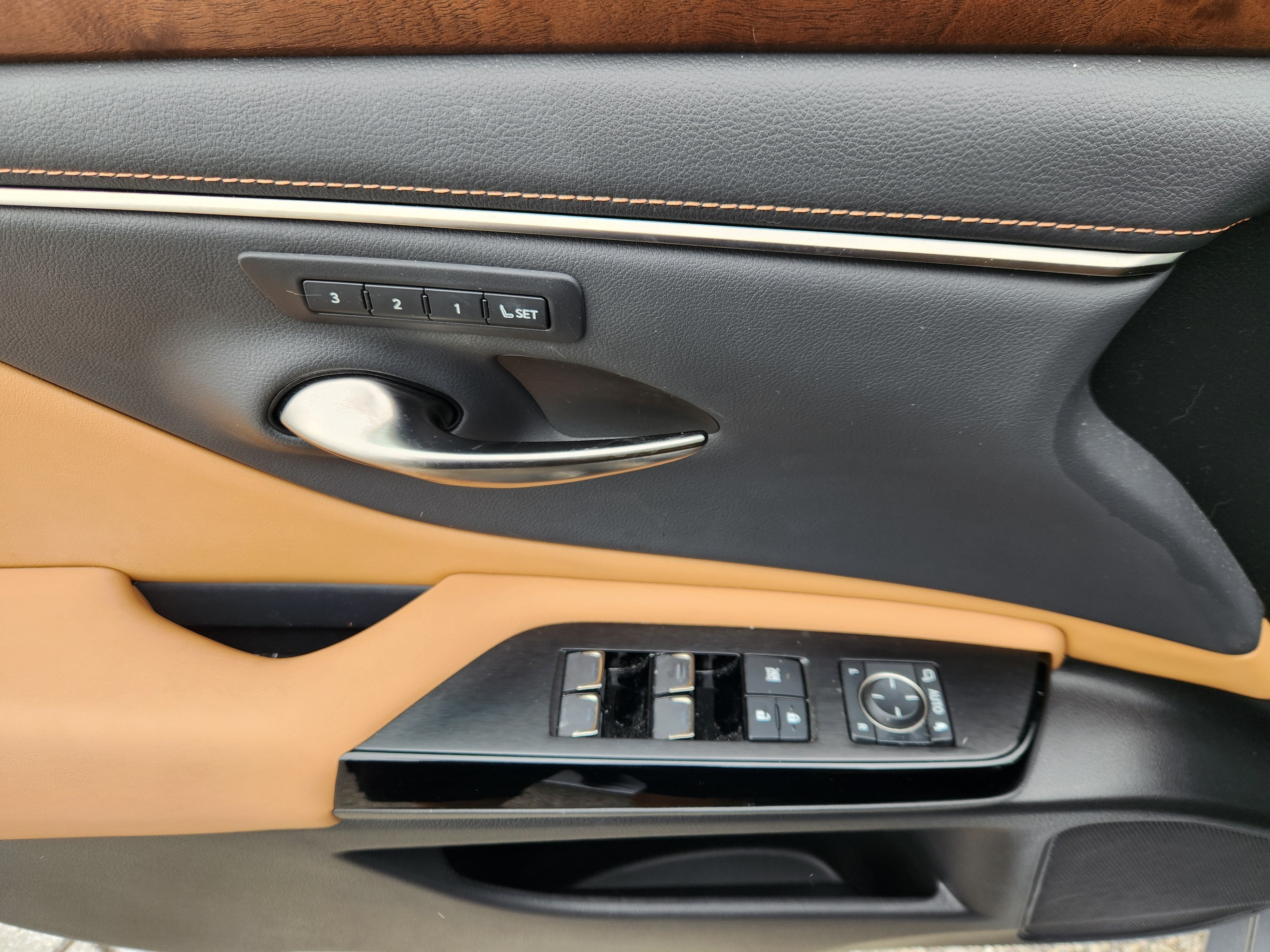 2022 Lexus ES ES 300h