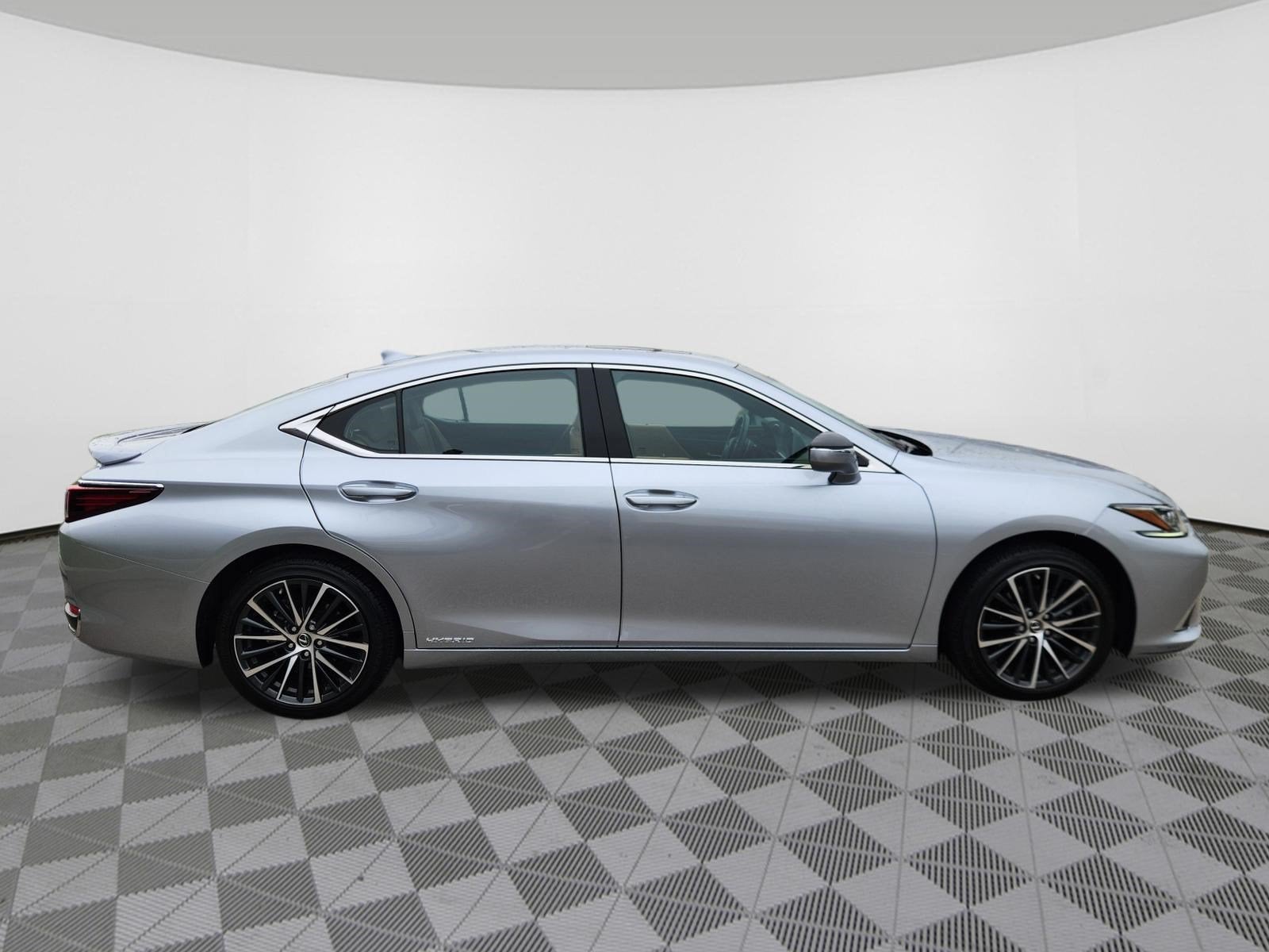 2022 Lexus ES ES 300h