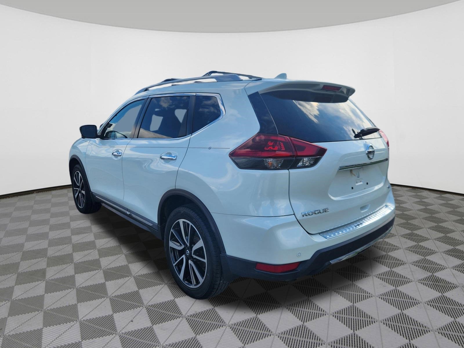 2020 Nissan Rogue SL