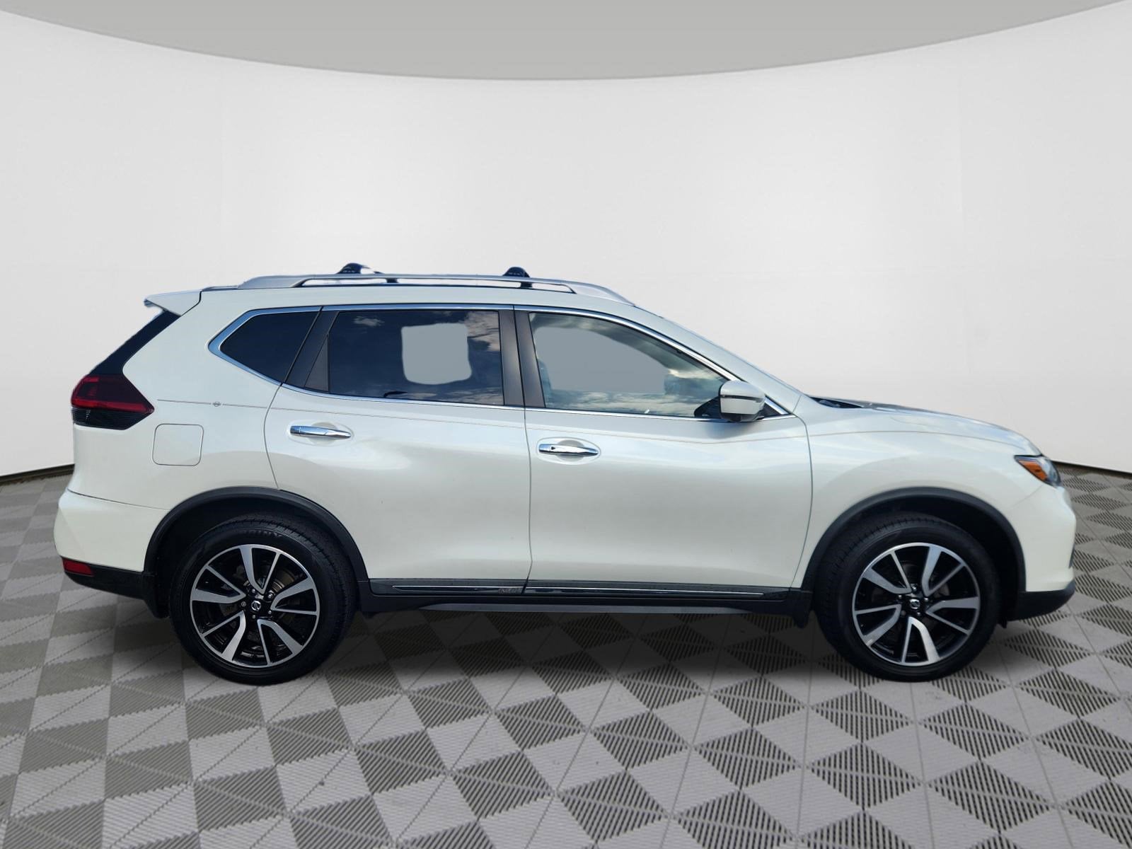 2020 Nissan Rogue SL