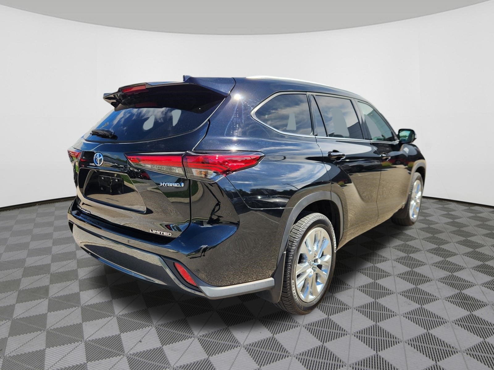 2023 Toyota Highlander Hybrid Limited