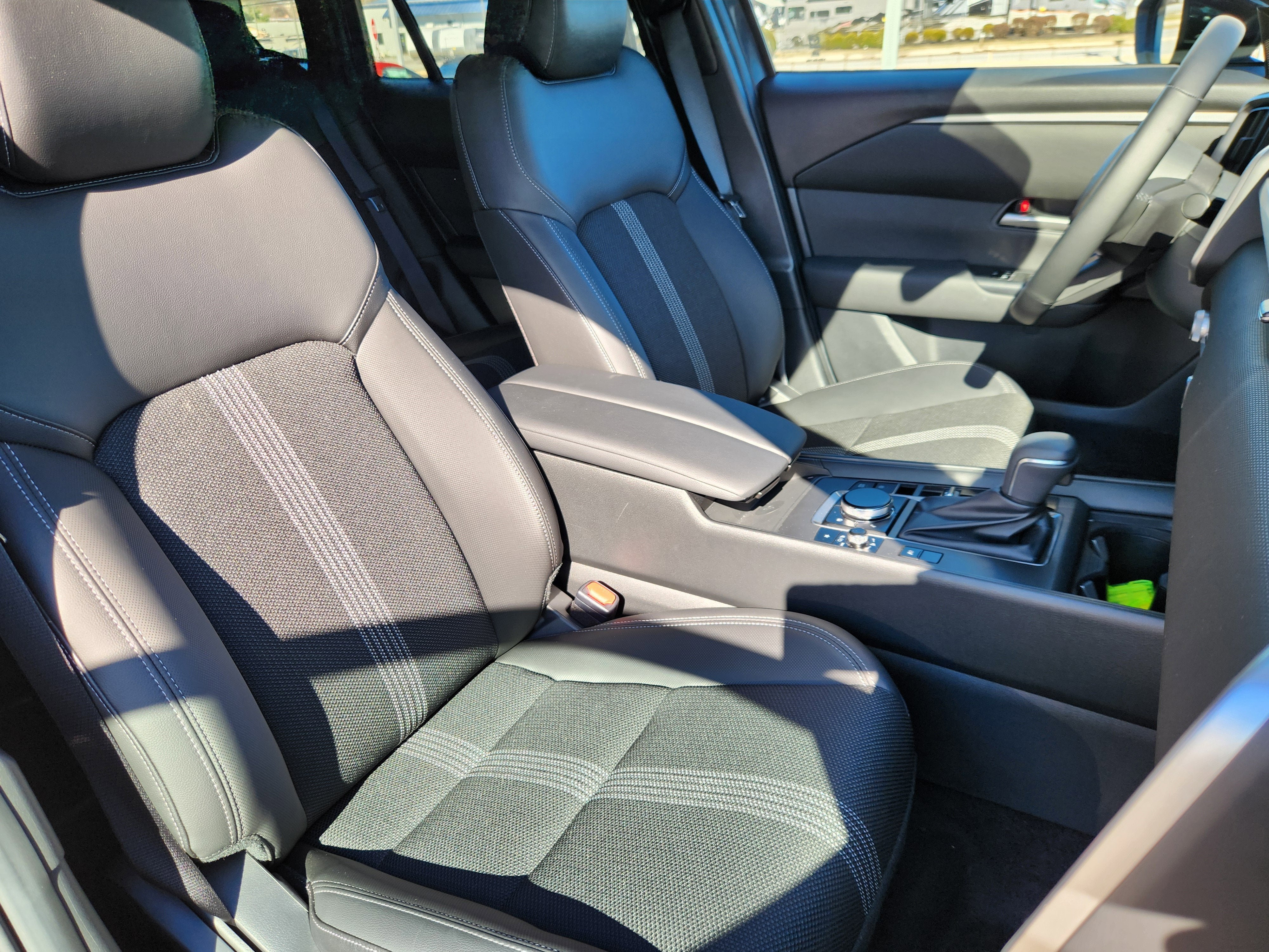 2025 Mazda Mazda CX-50 Hybrid Preferred Package