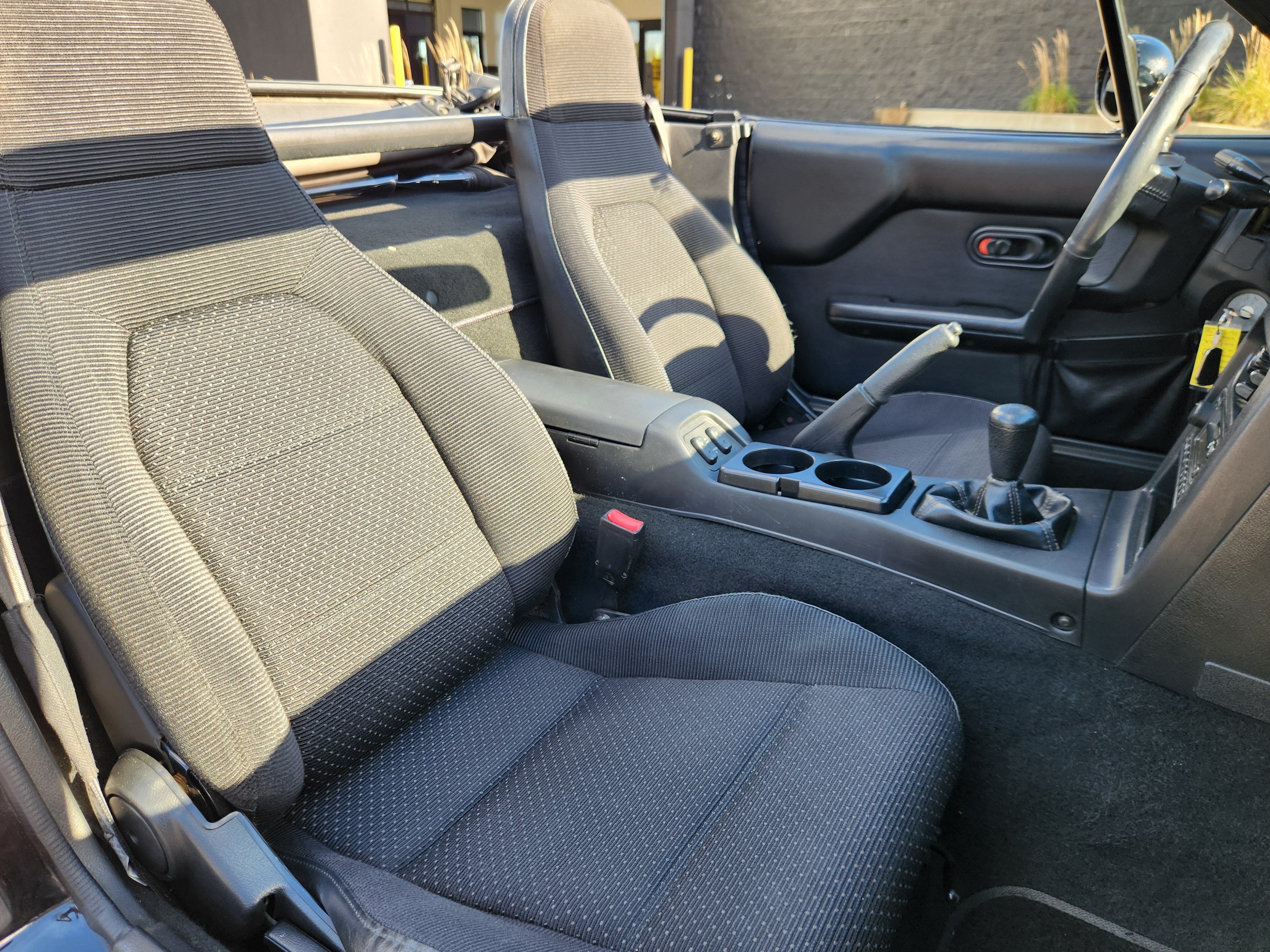 1997 Mazda Mazda MX-5 Miata Base