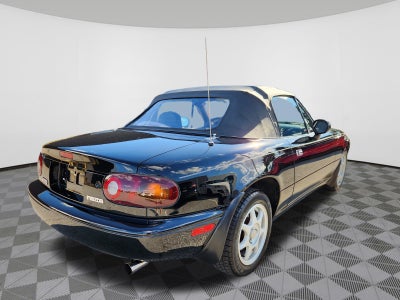 1997 Mazda Mazda MX-5 Miata Base