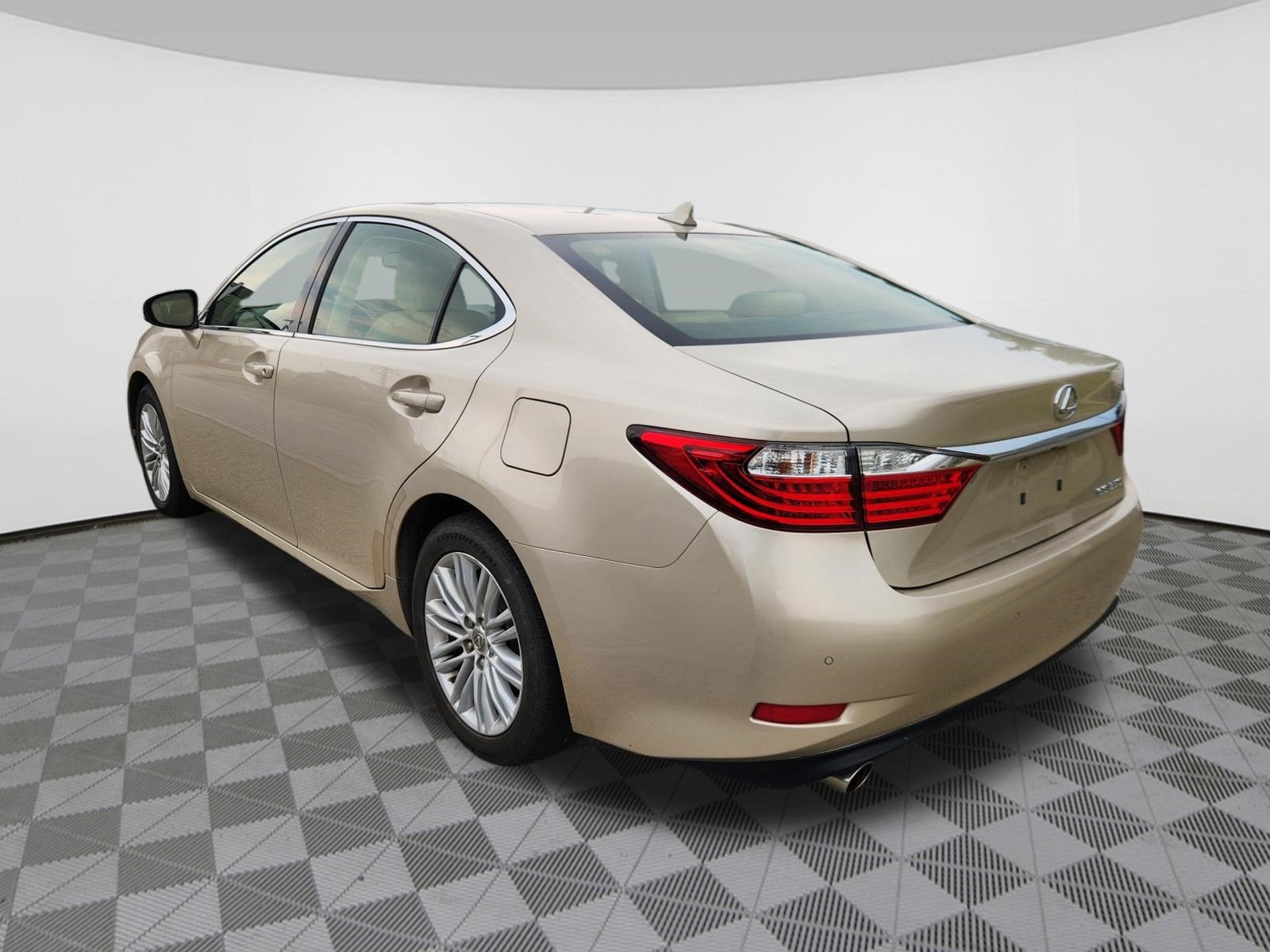2013 Lexus ES 350 4dr Sdn