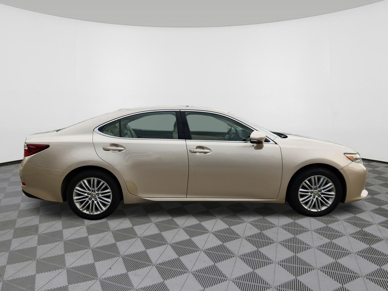2013 Lexus ES 350 4dr Sdn