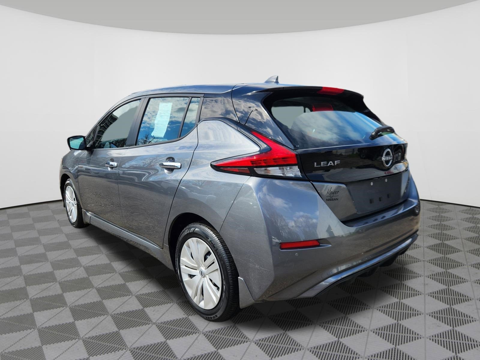 2024 Nissan LEAF S