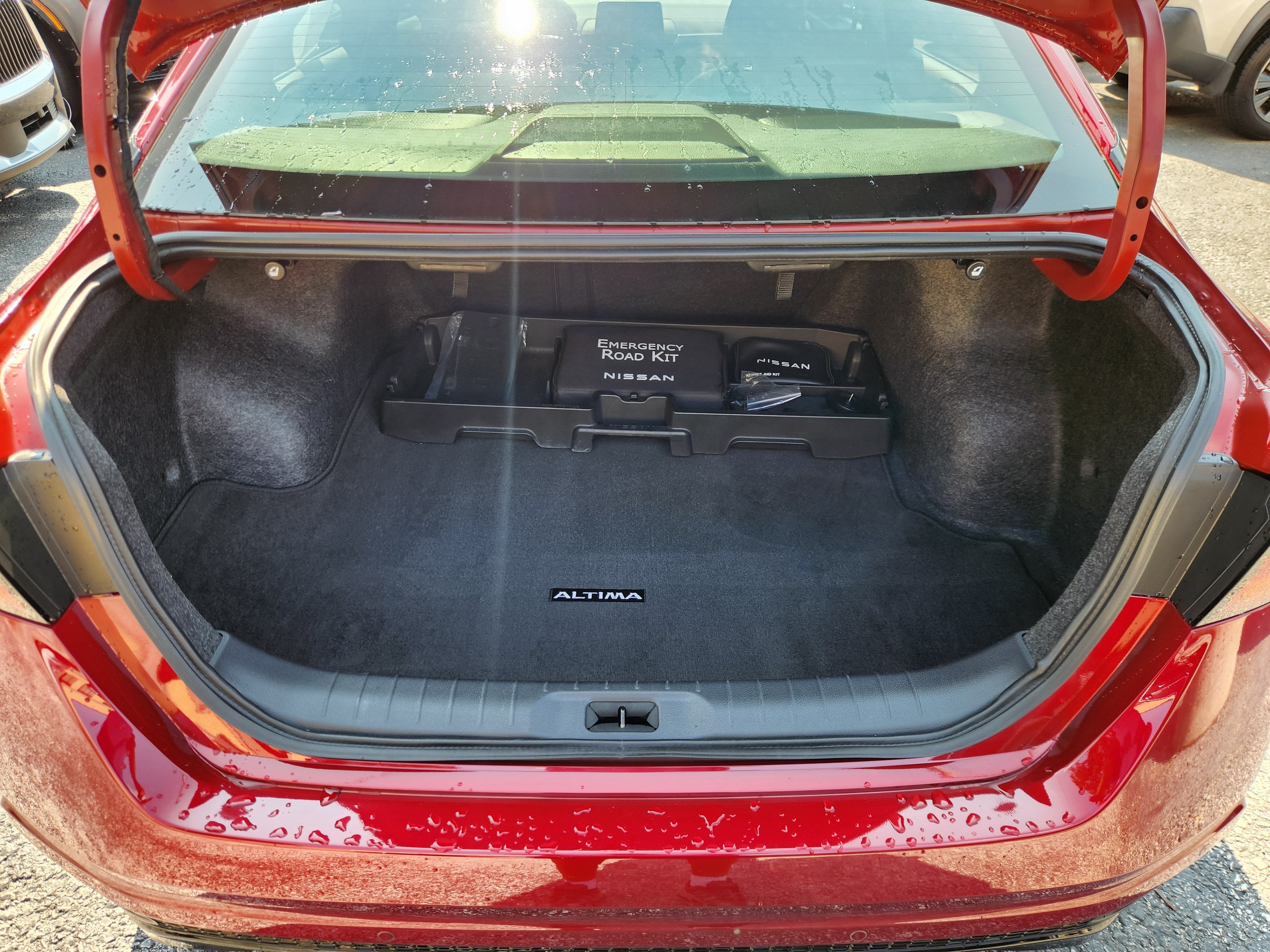 2025 Nissan Altima SR
