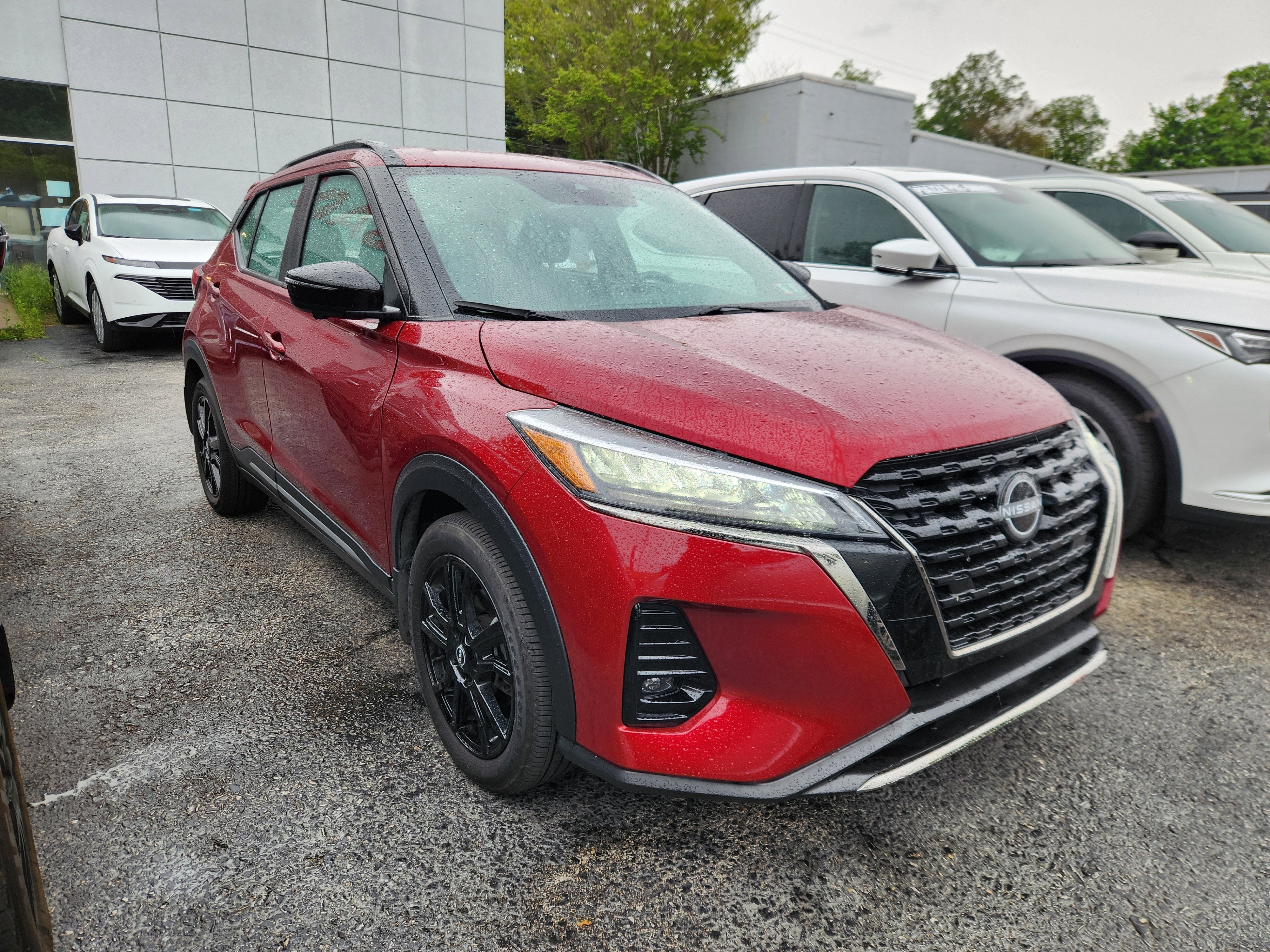 2024 Nissan Kicks SR