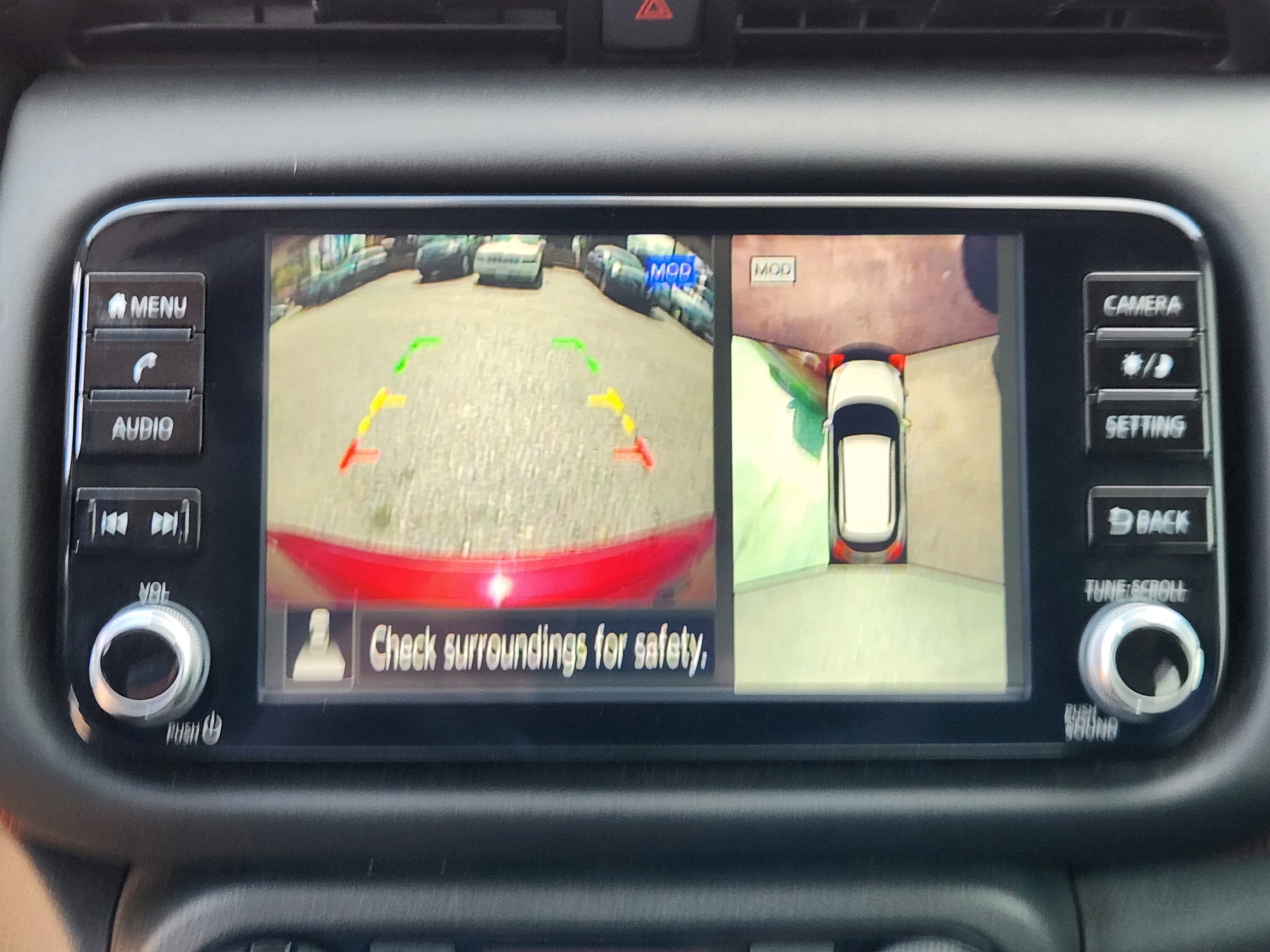 2022 Nissan Kicks SR
