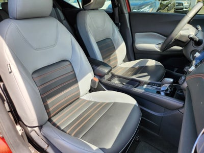 2022 Nissan Kicks SR