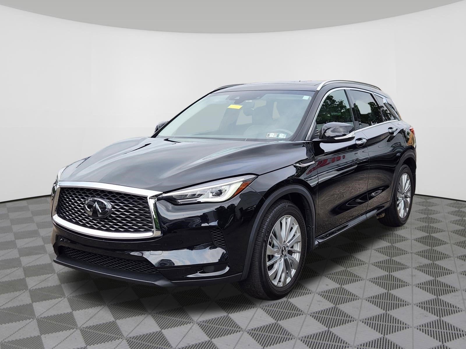 2023 INFINITI QX50 LUXE