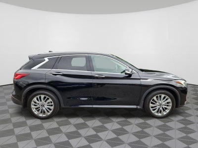2023 INFINITI QX50 LUXE
