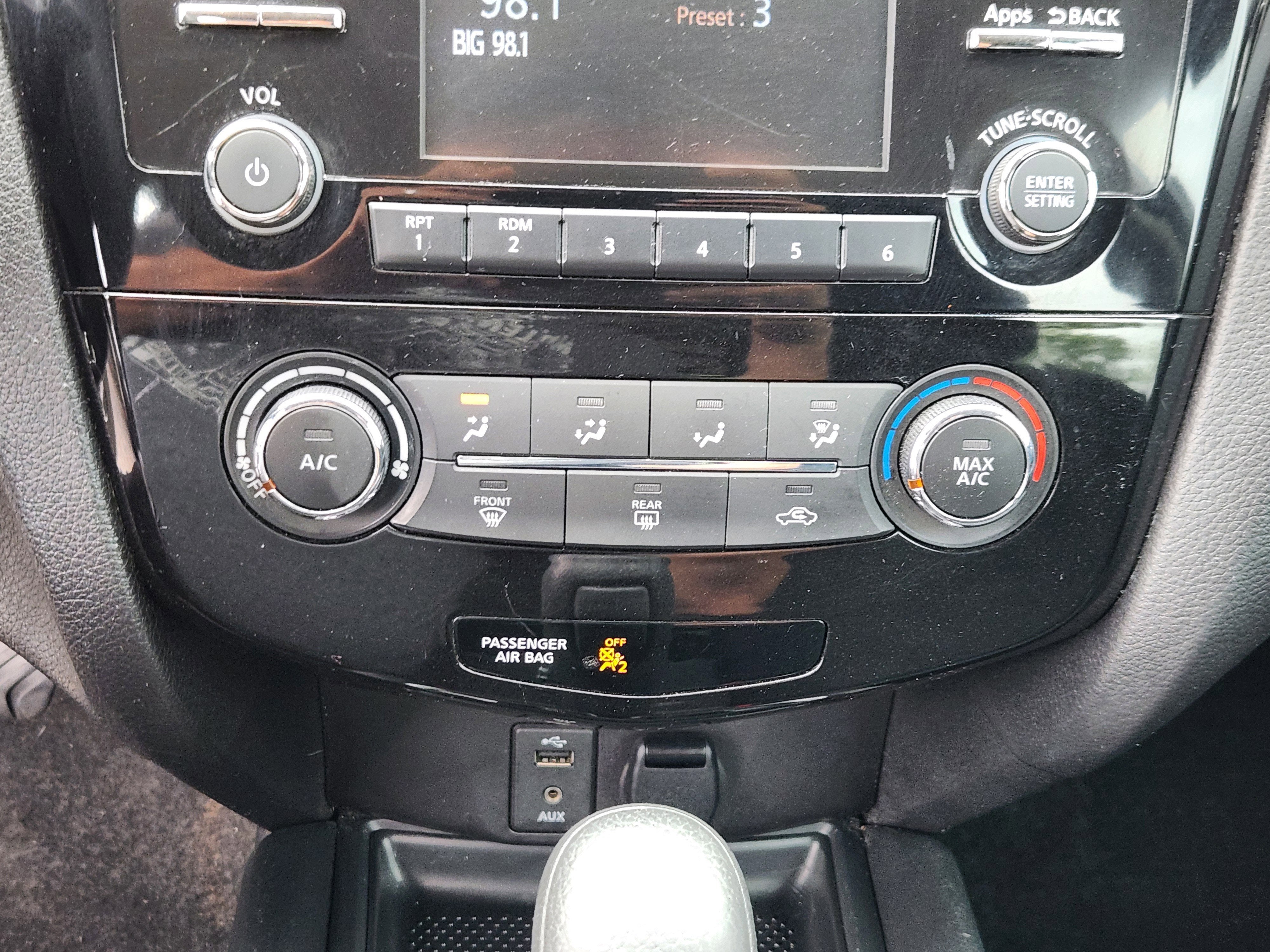 2016 Nissan Rogue S