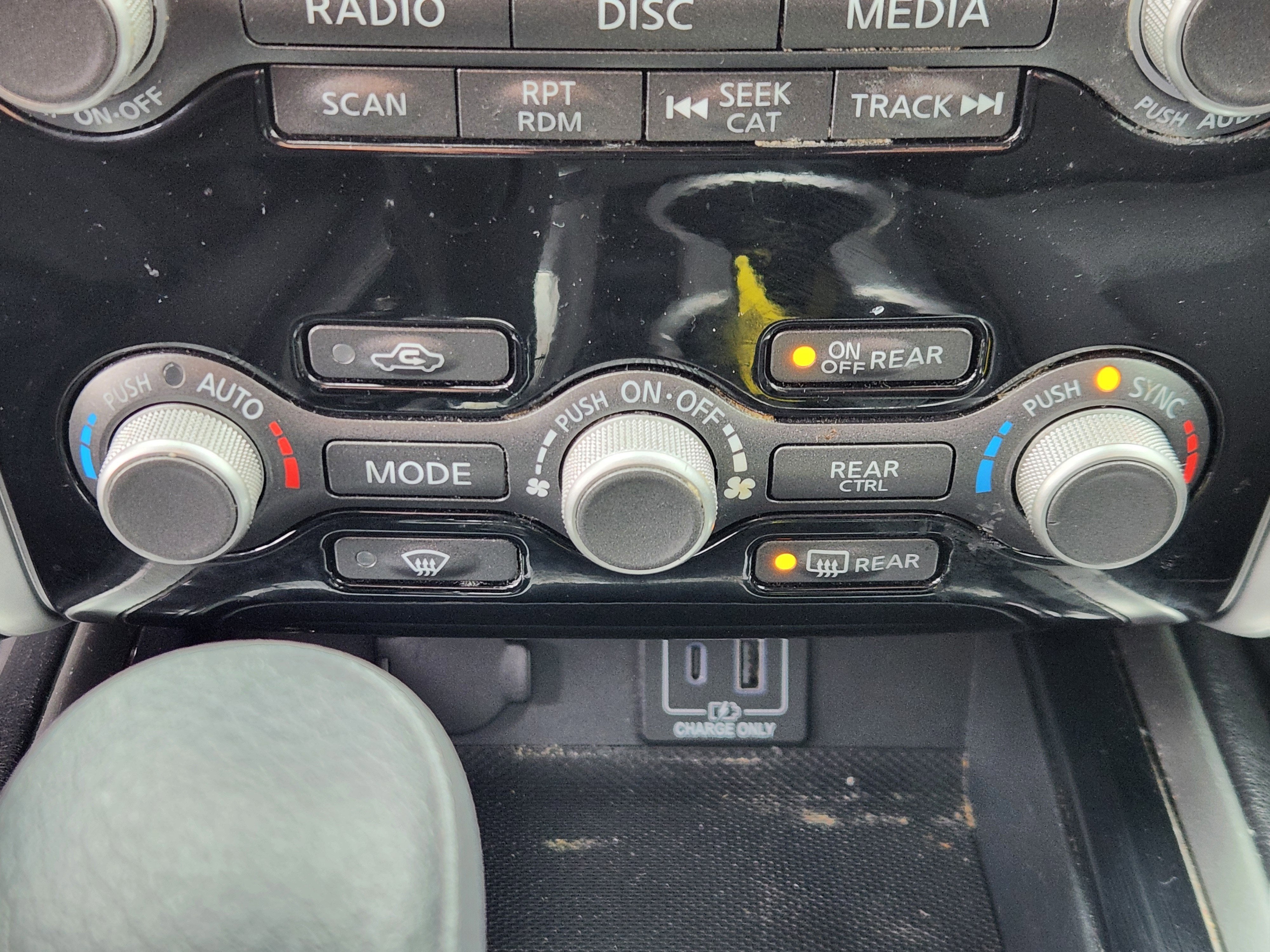 2019 Nissan Pathfinder S