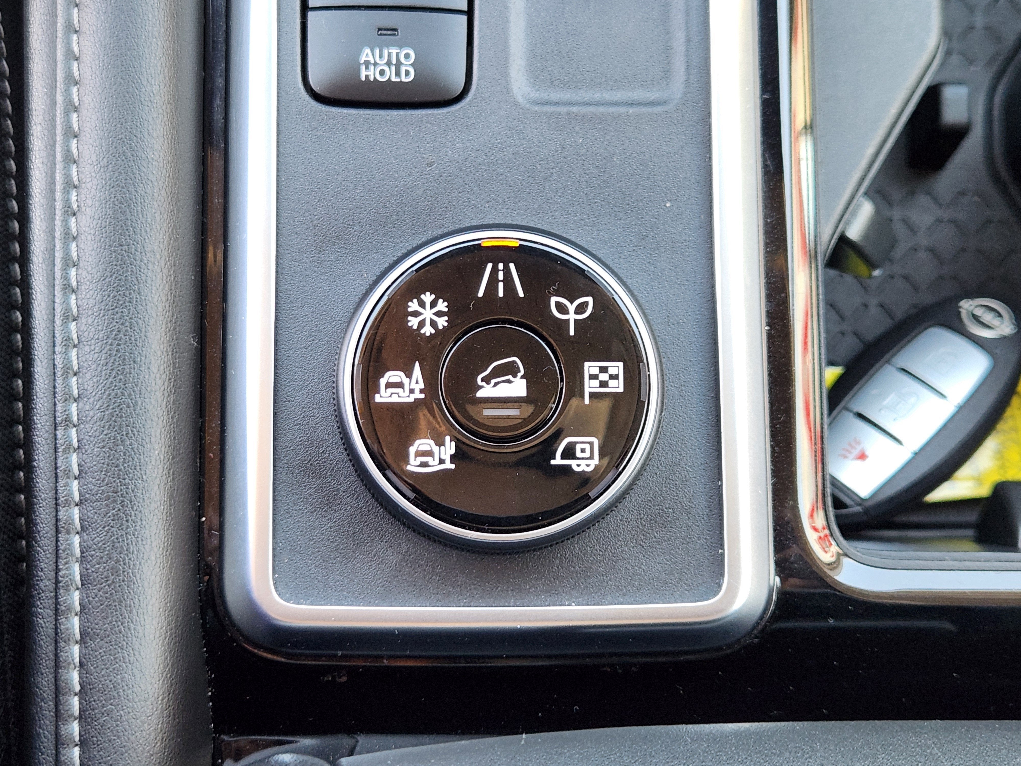 2022 Nissan Pathfinder S