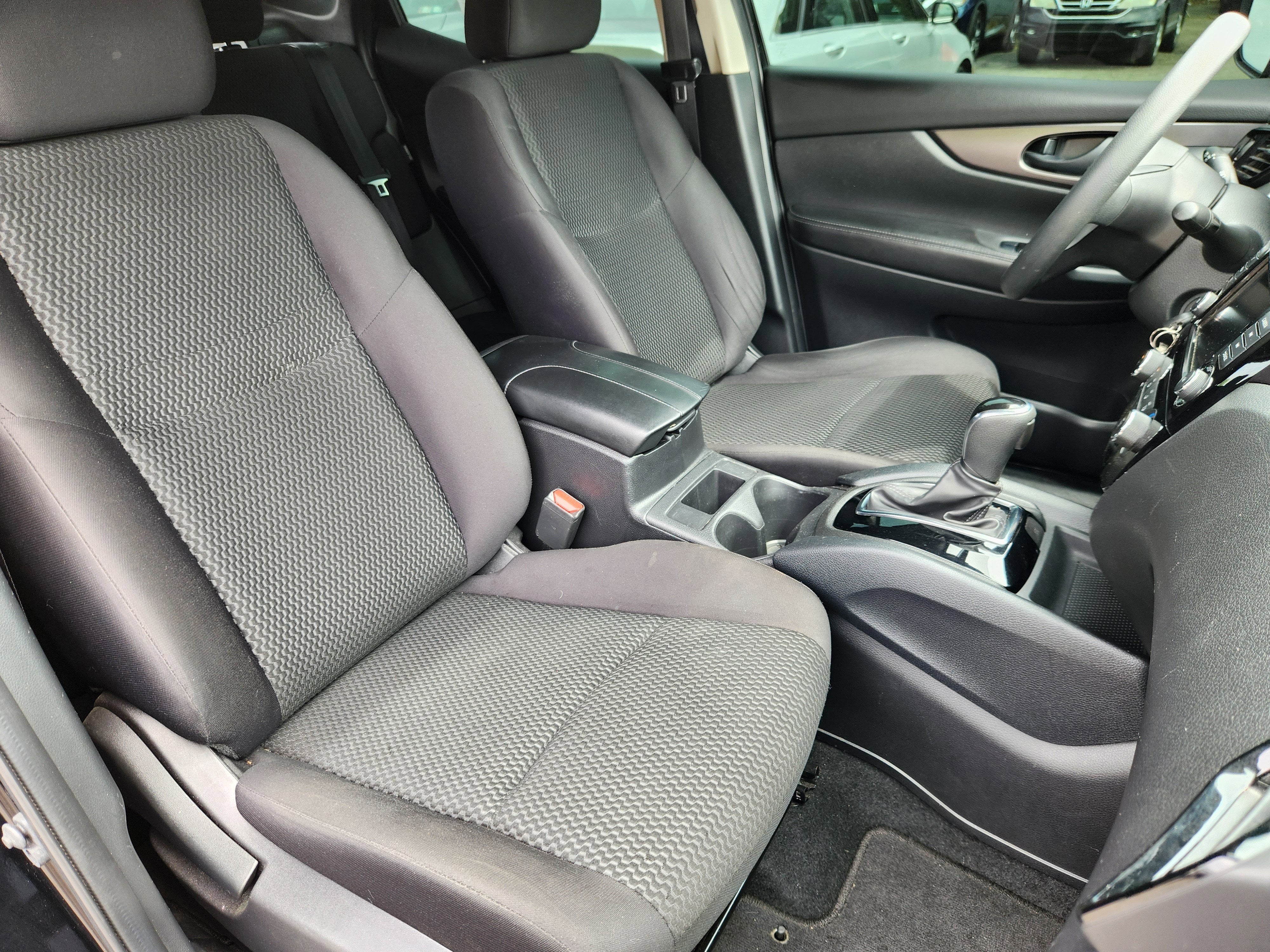 2022 Nissan Rogue Sport S