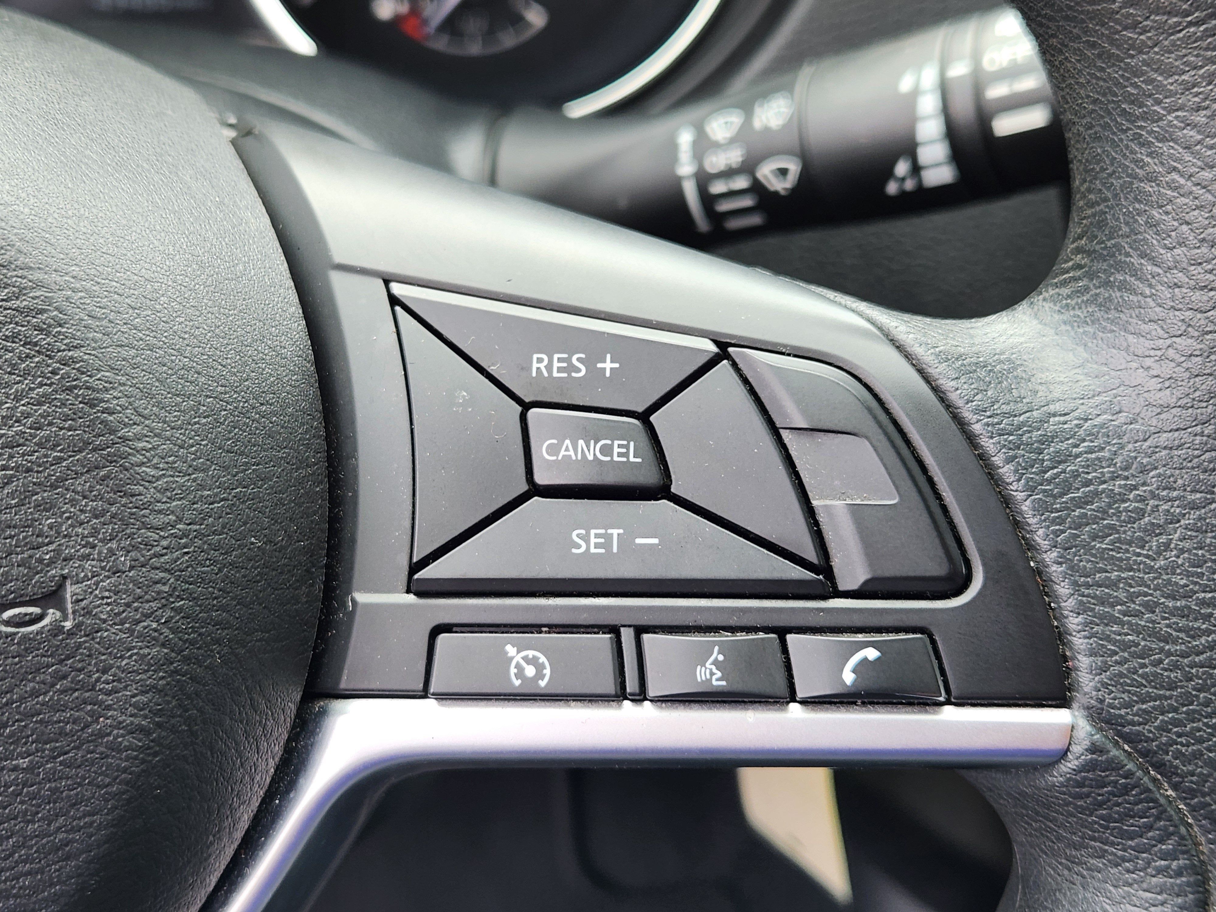 2022 Nissan Rogue Sport S