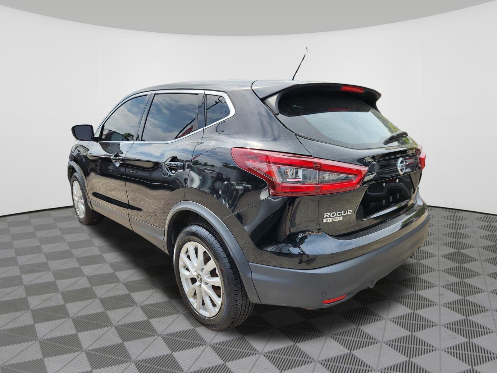 2022 Nissan Rogue Sport S