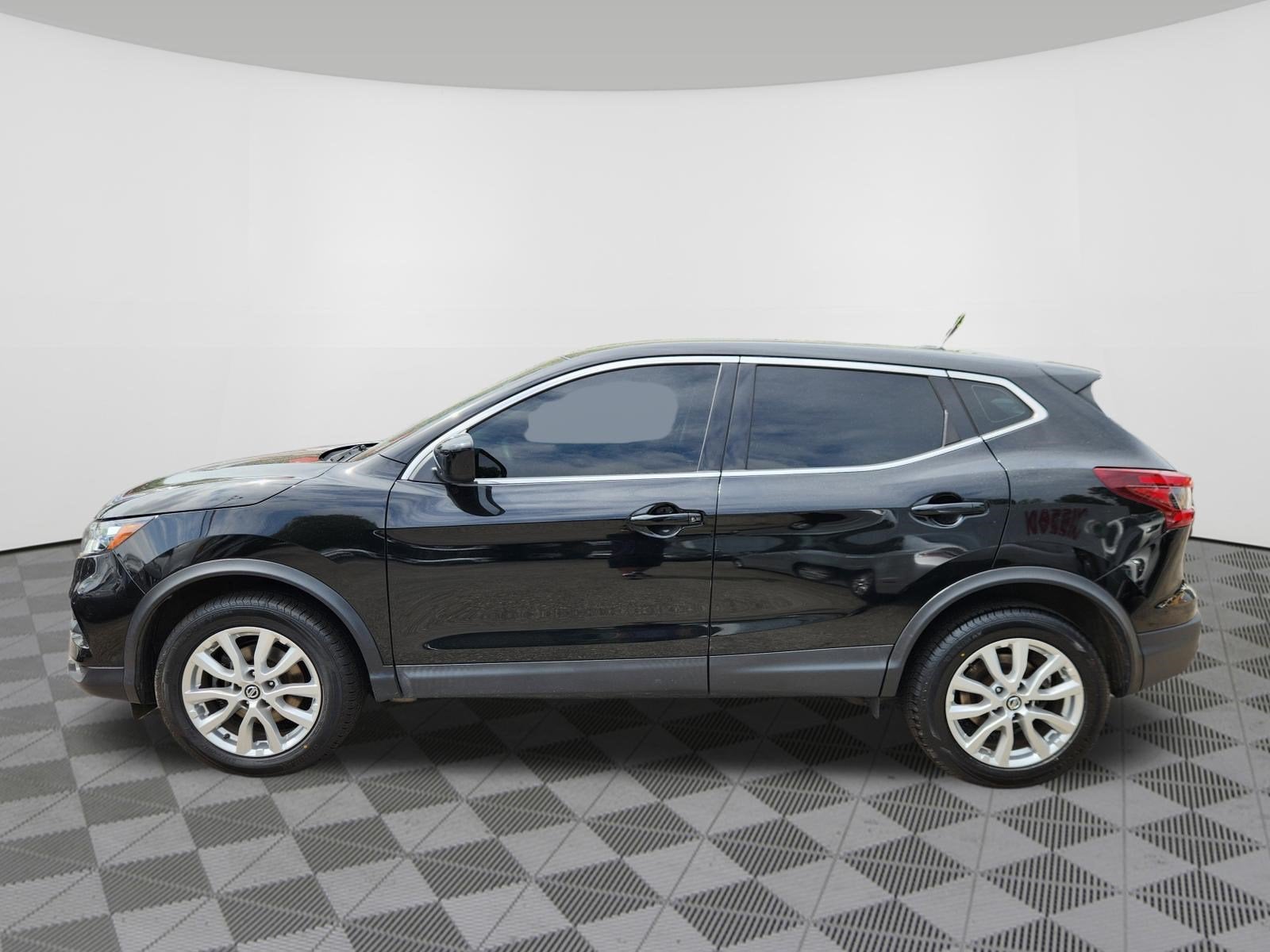 2022 Nissan Rogue Sport S