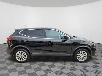 2022 Nissan Rogue Sport S