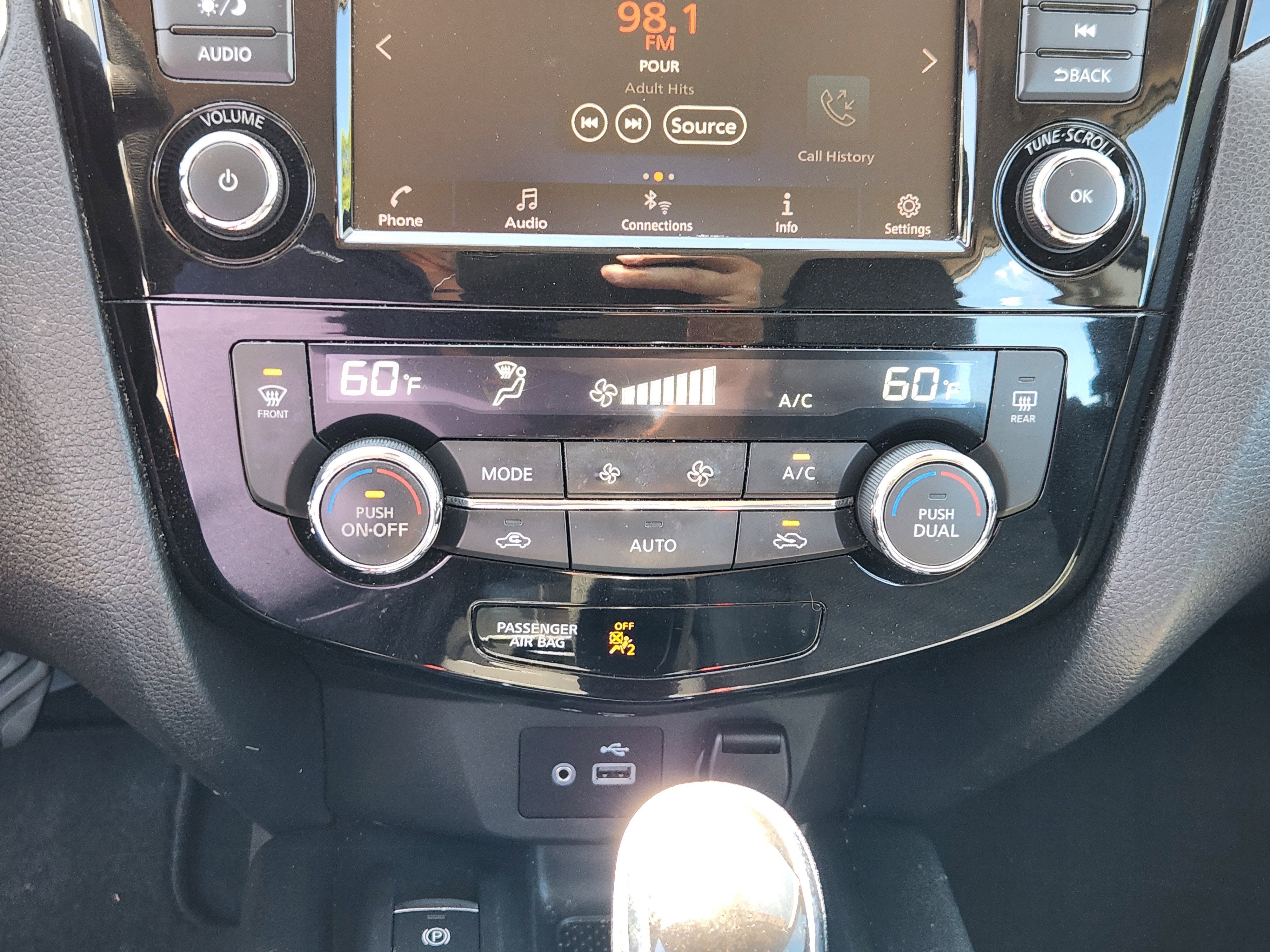 2021 Nissan Rogue Sport SV