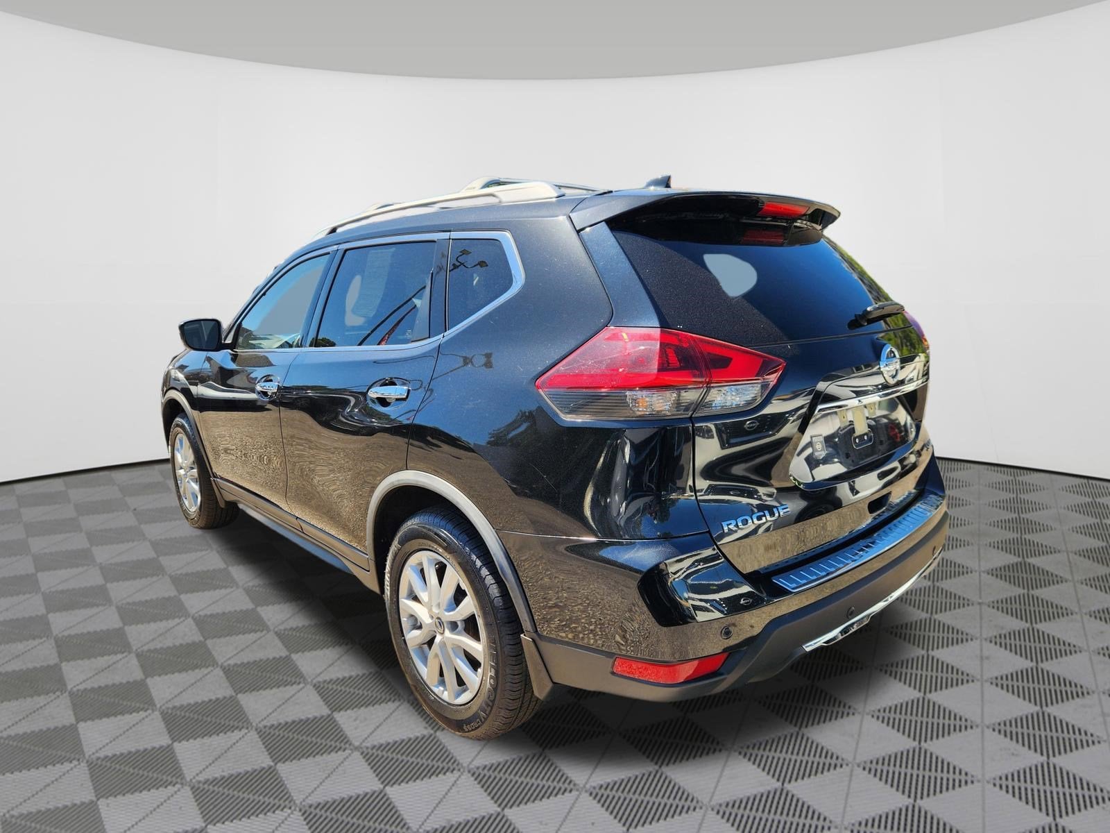 2020 Nissan Rogue SV