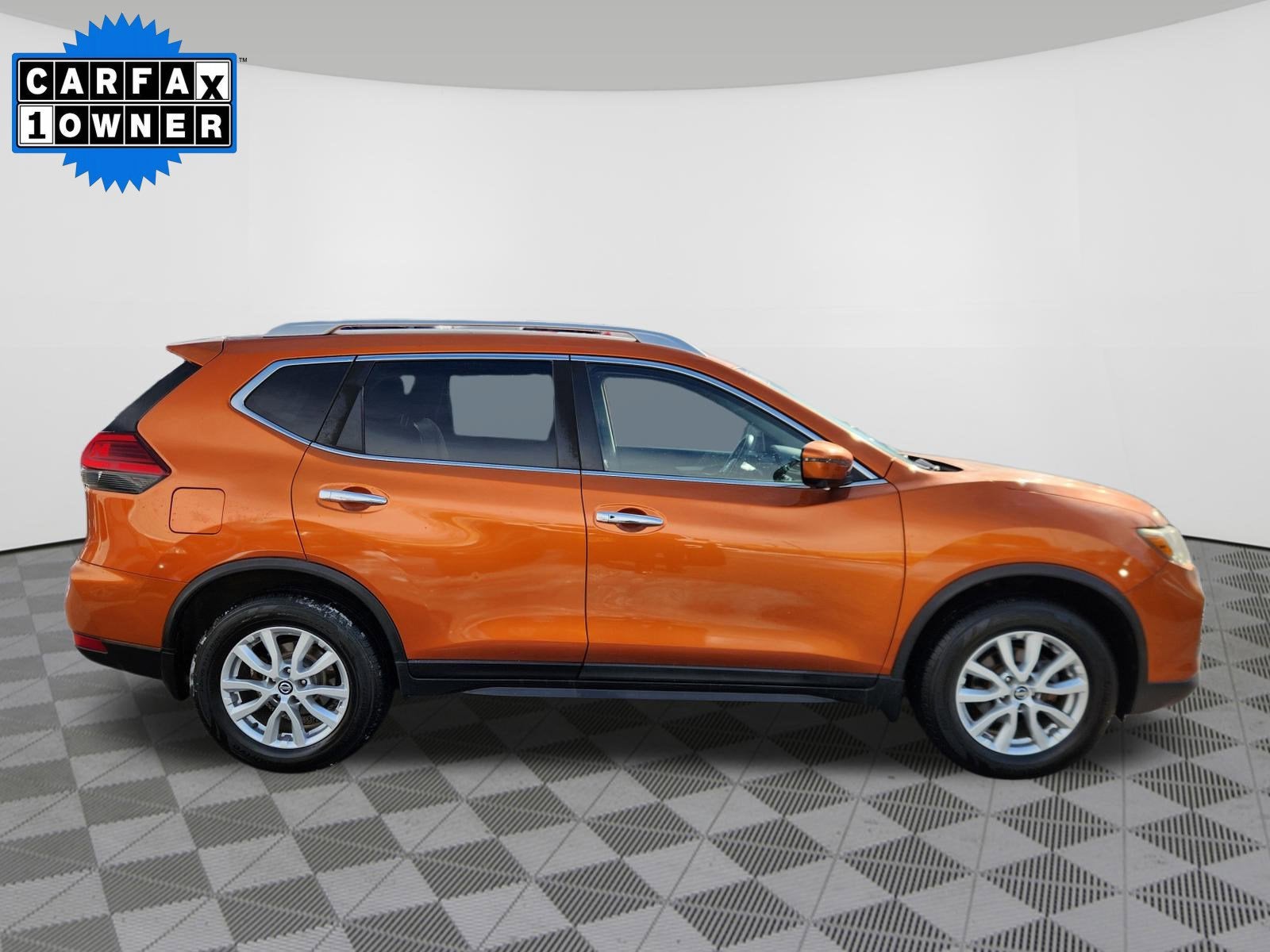 2017 Nissan Rogue SV