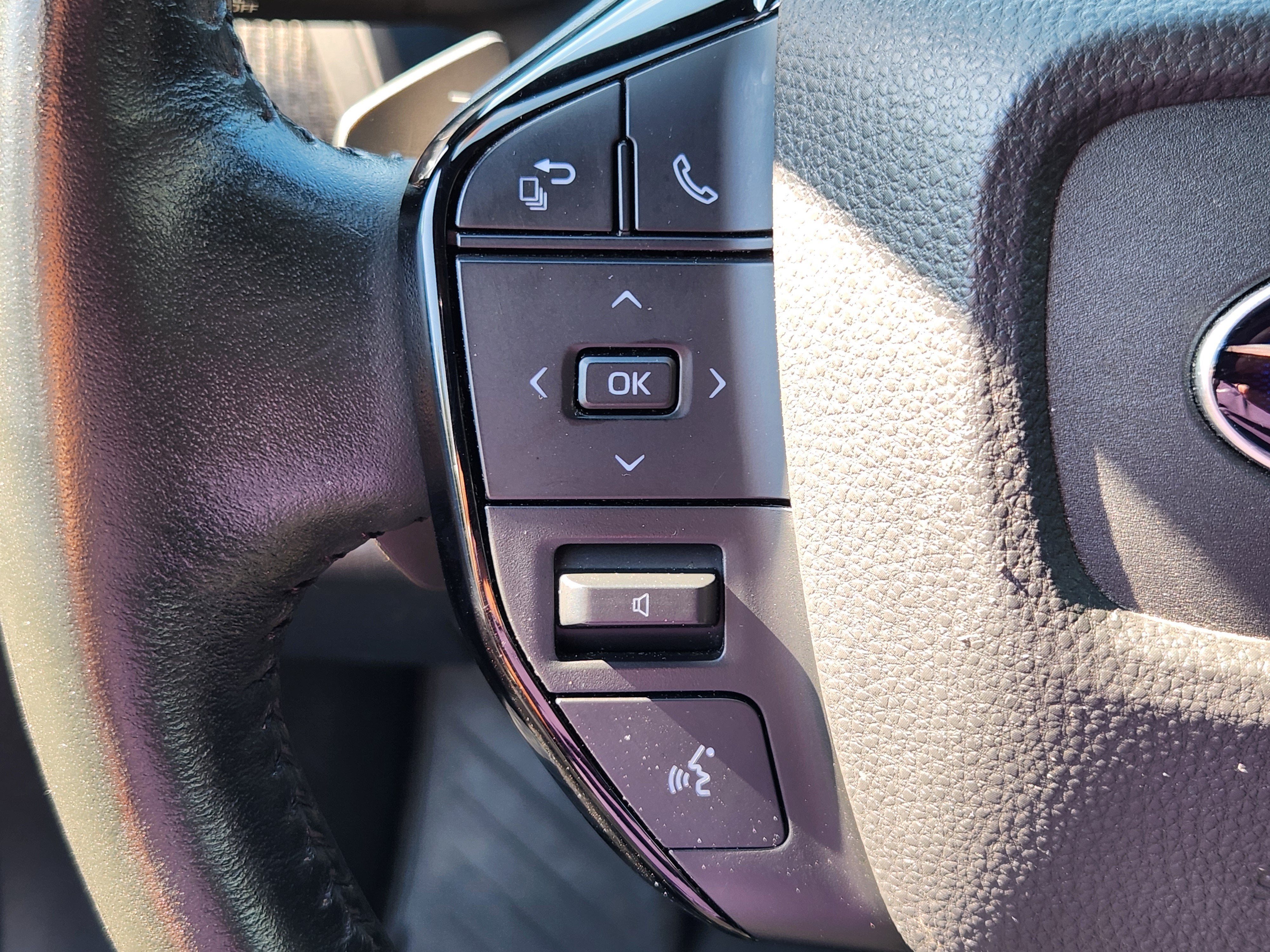 2024 Subaru Solterra Premium