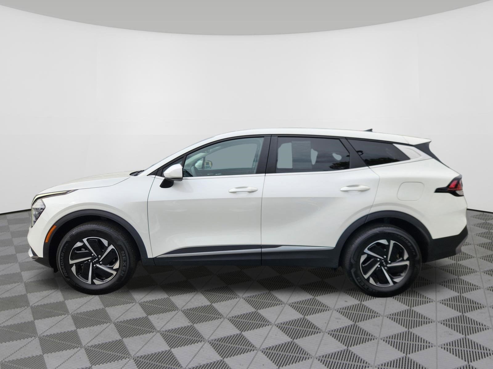 2024 Kia Sportage Hybrid LX