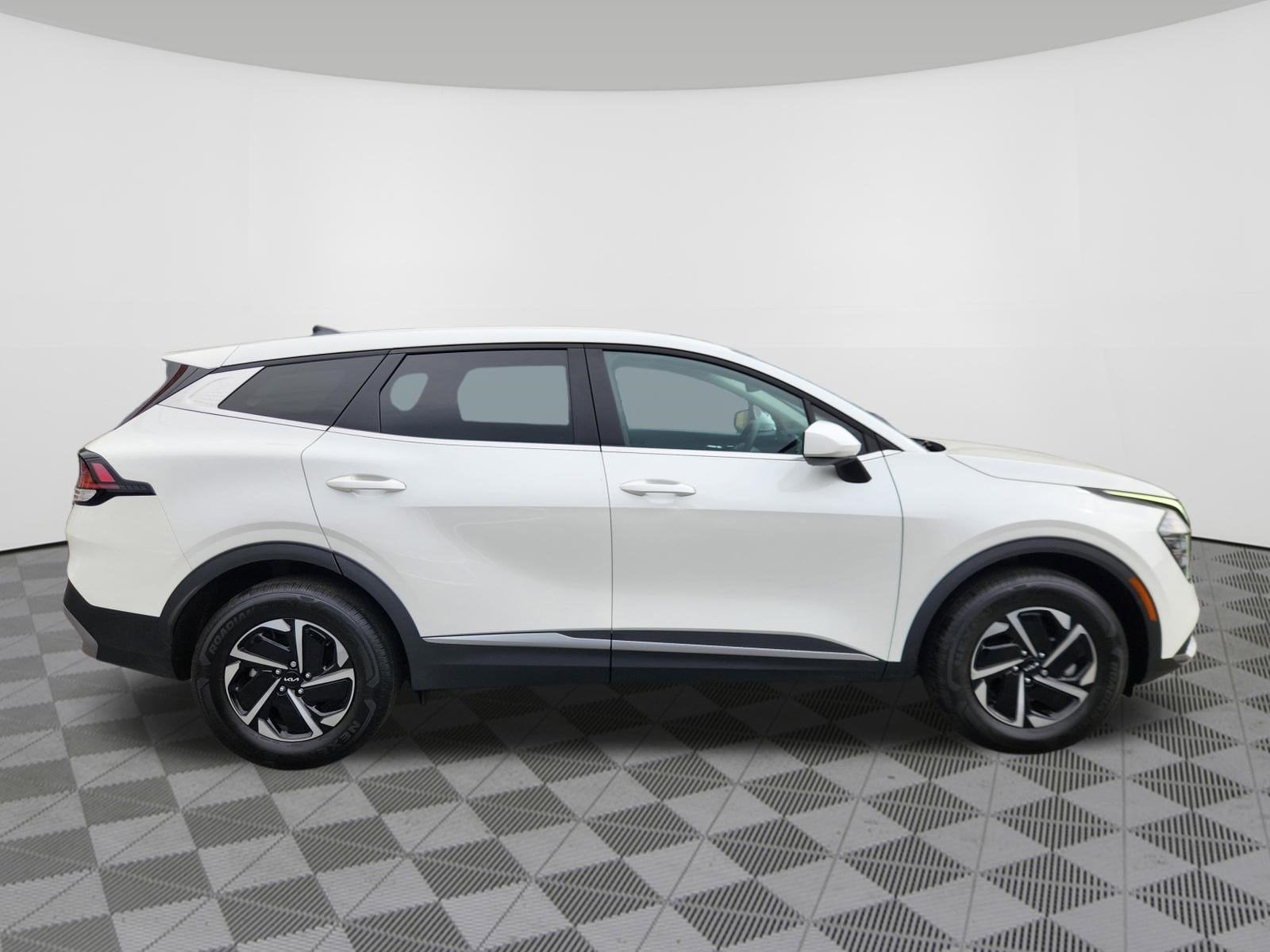 2024 Kia Sportage Hybrid LX