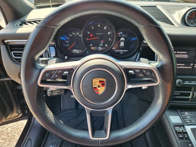 2020 Porsche Macan Base