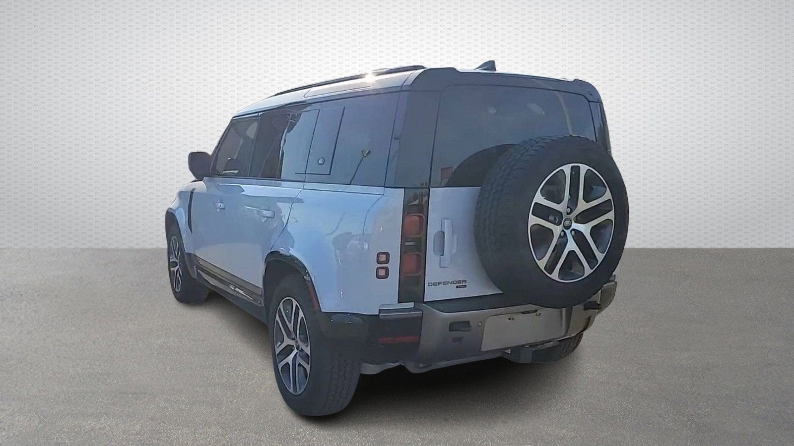 2021 Land Rover Defender X-Dynamic SE