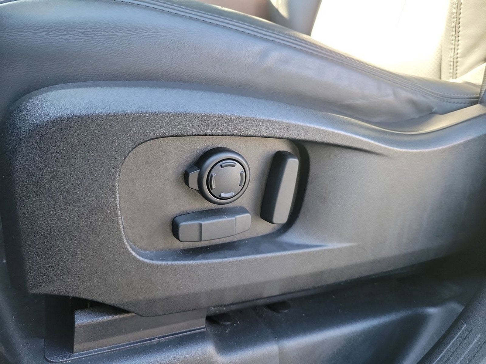 2020 Land Rover Defender HSE