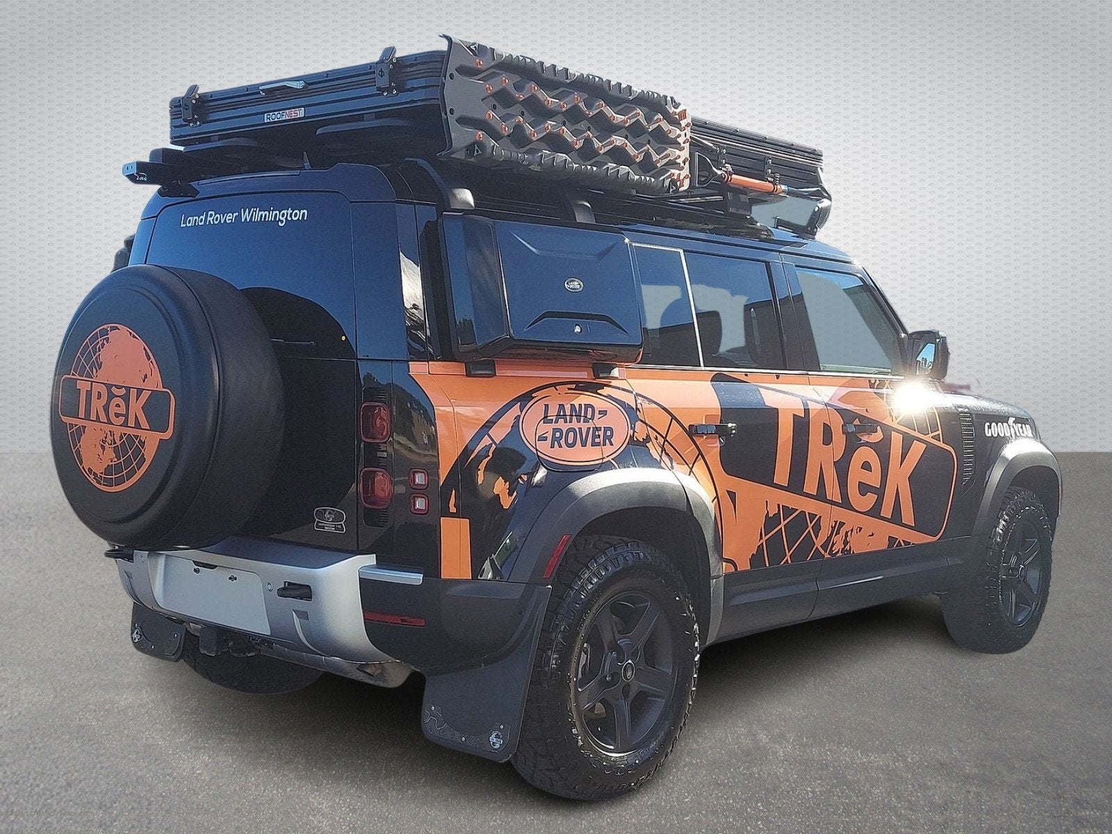 2023 Land Rover Defender S