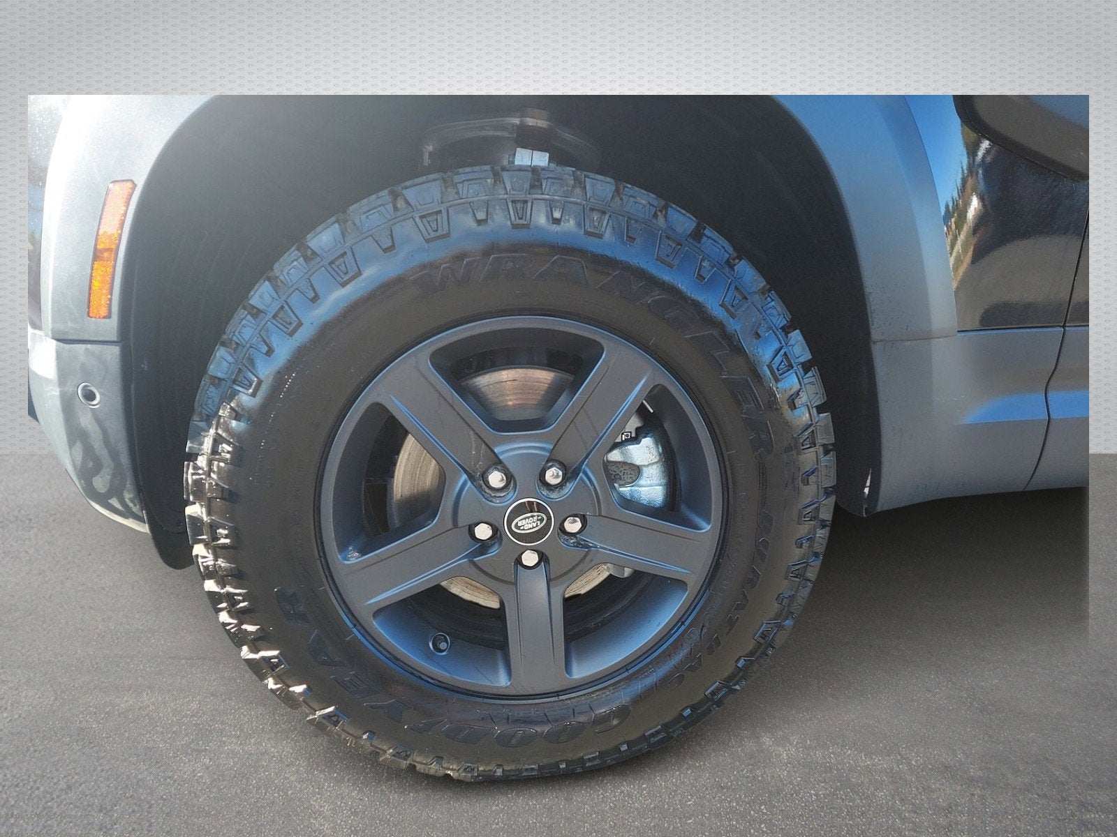 2023 Land Rover Defender S