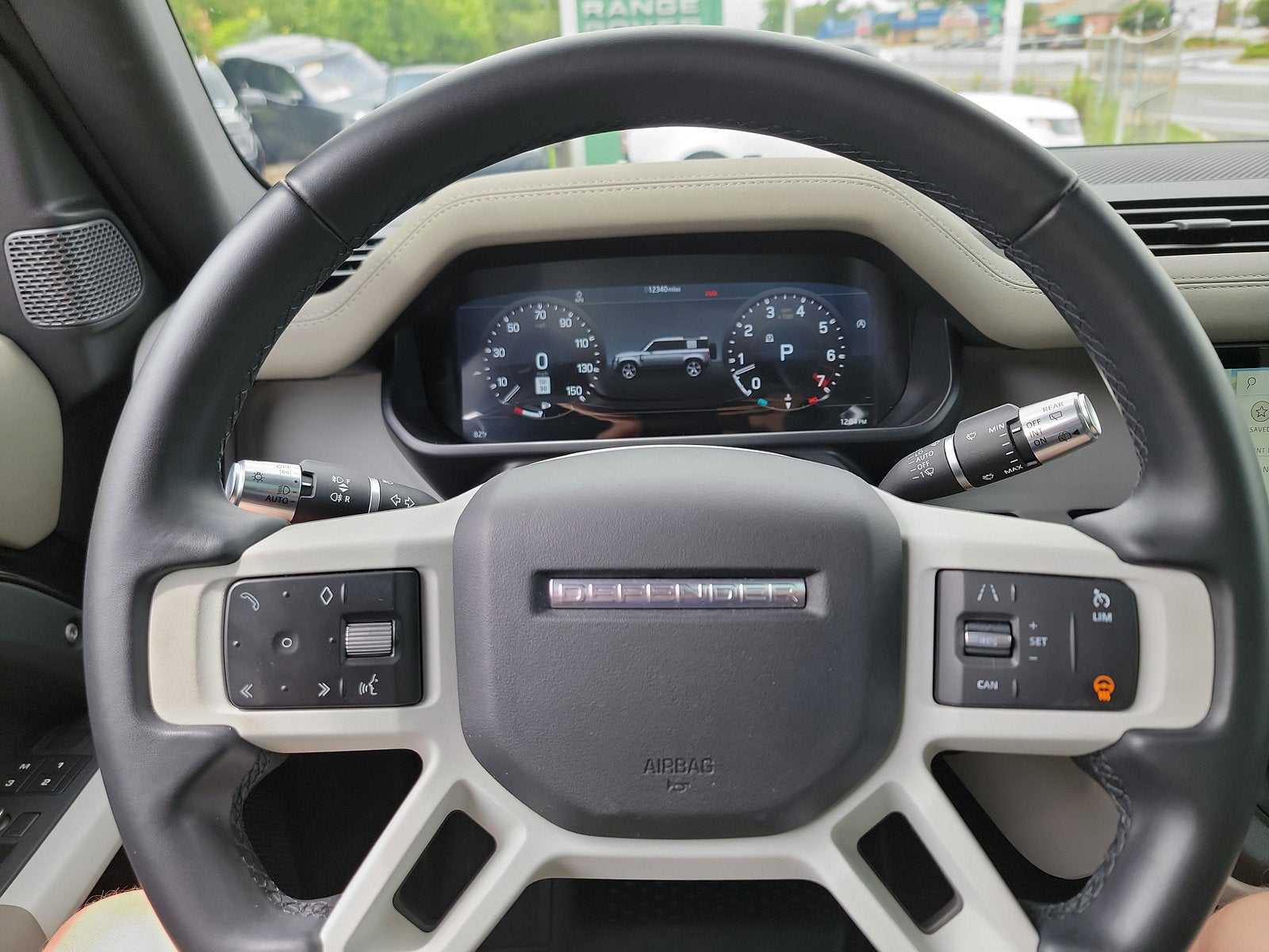 2020 Land Rover Defender SE