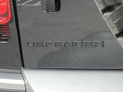 2020 Land Rover Defender SE