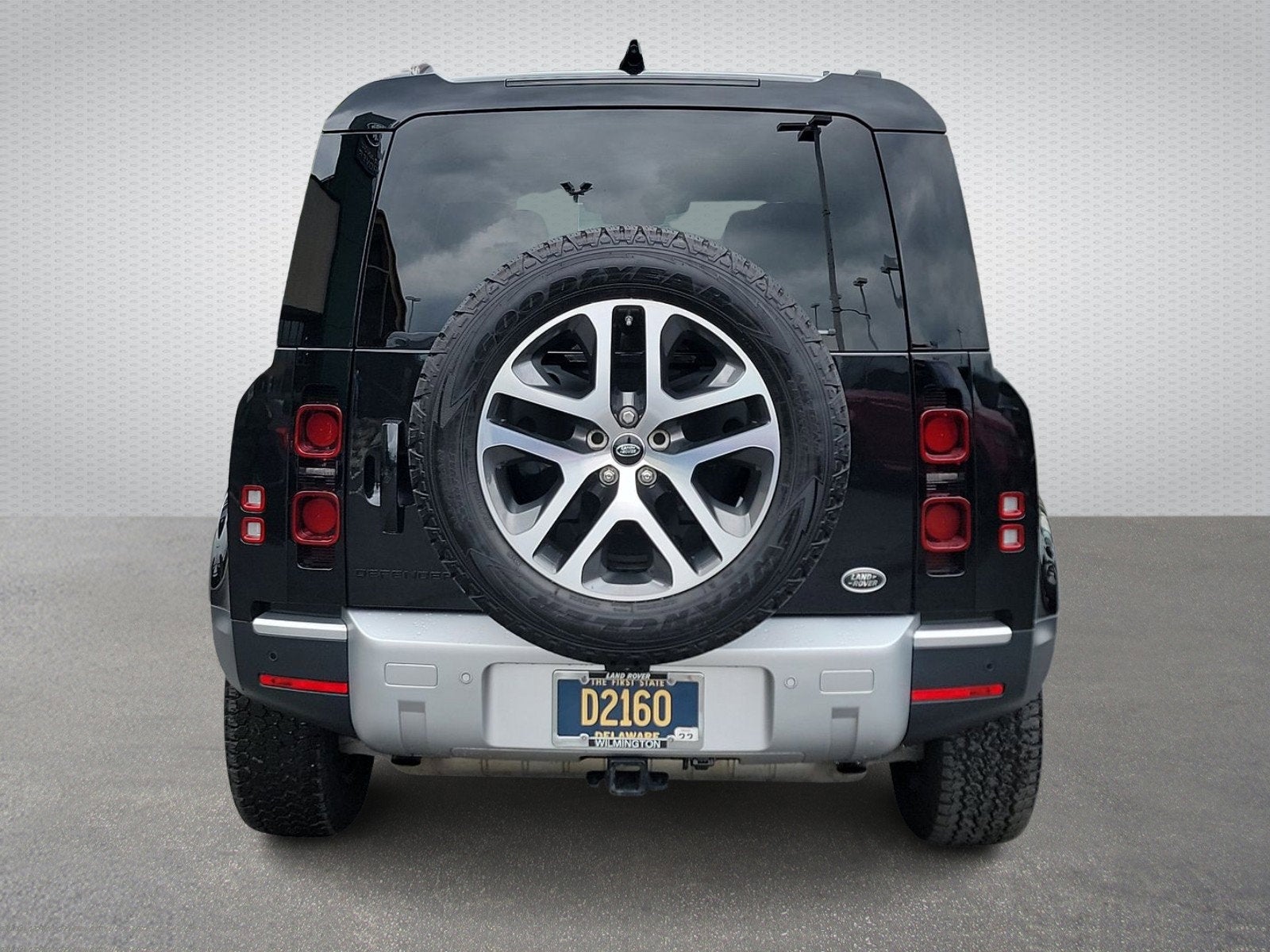 2020 Land Rover Defender SE