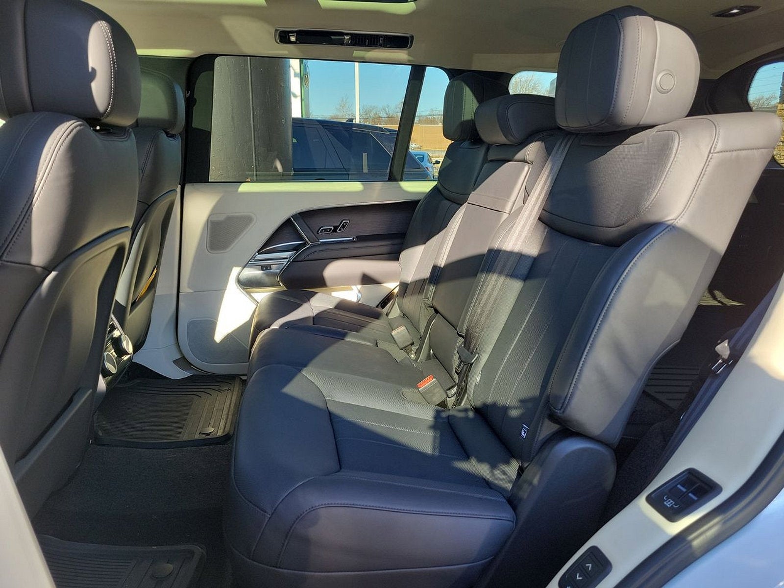 2022 Land Rover Range Rover SE