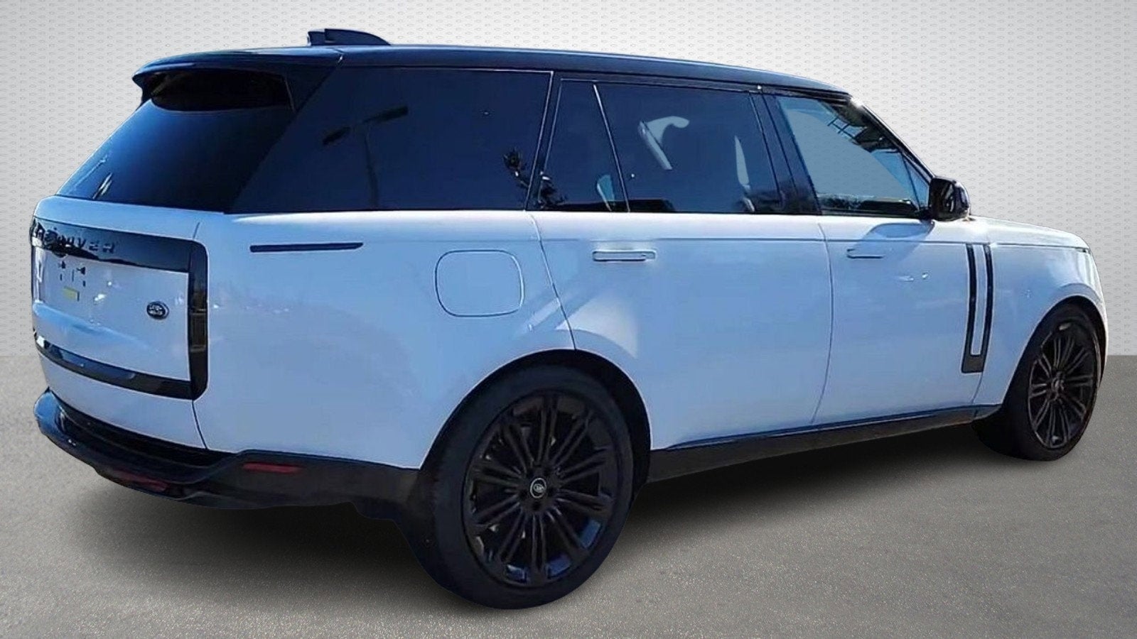 2022 Land Rover Range Rover SE