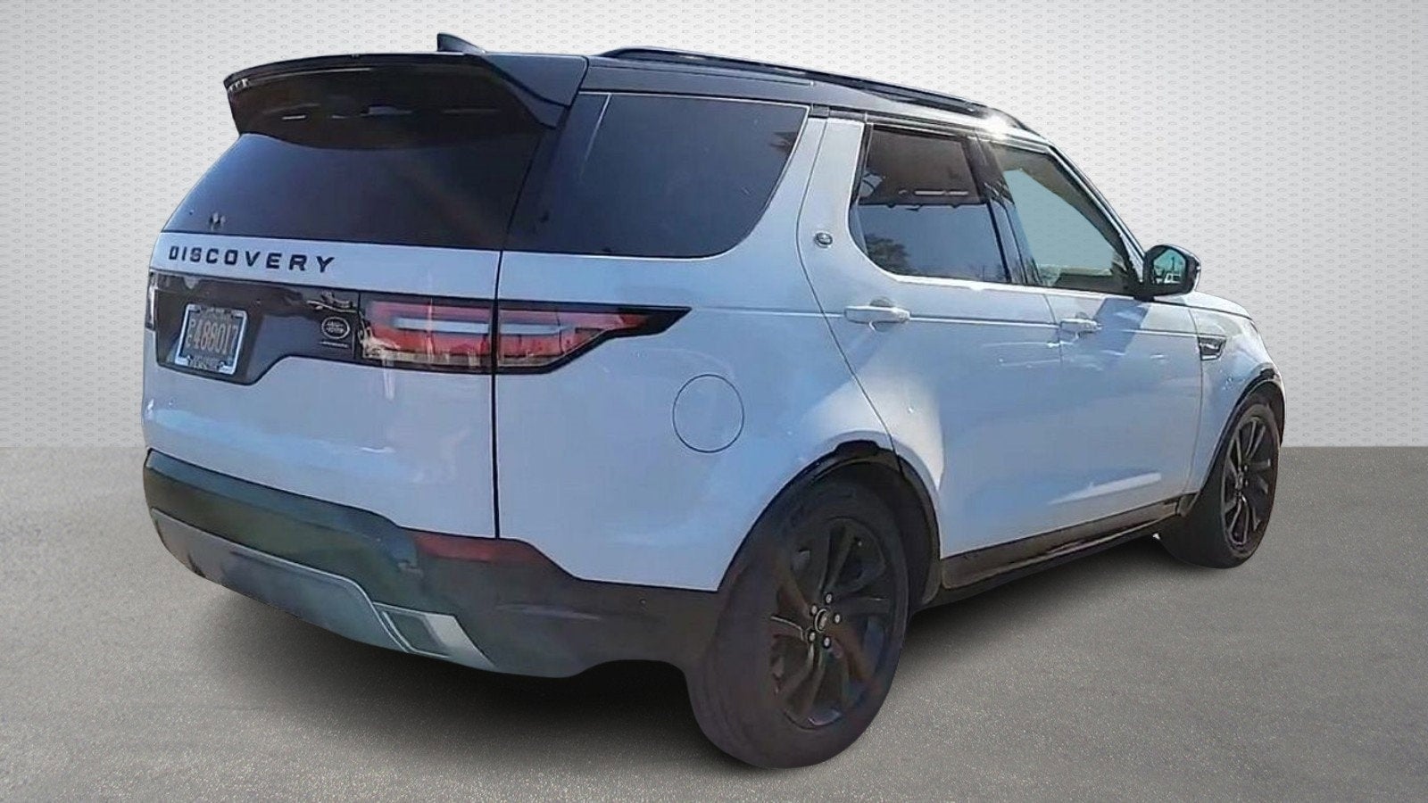 2020 Land Rover Discovery Landmark Edition